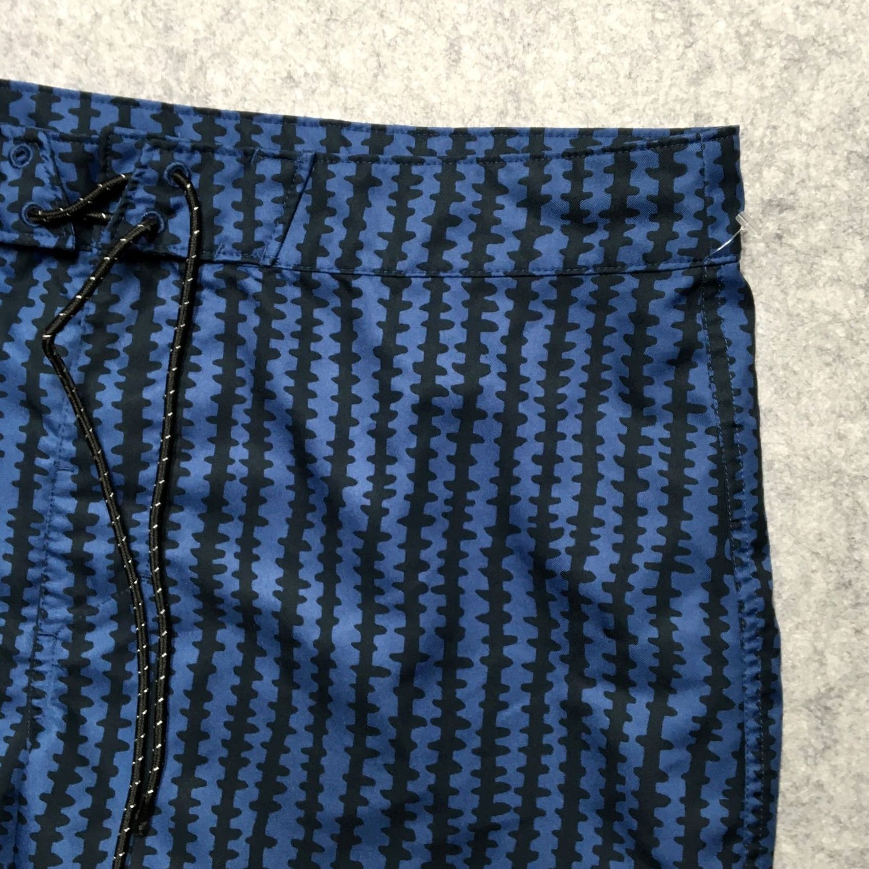 Outerknown Outerknown Board Shorts Mens 34 Blue Geometric Pattern Swim Trunk Recycled Polyester Beach Surf Quick Dry Lightweight Size US 34 / EU 50 - 2 Thumbnail
