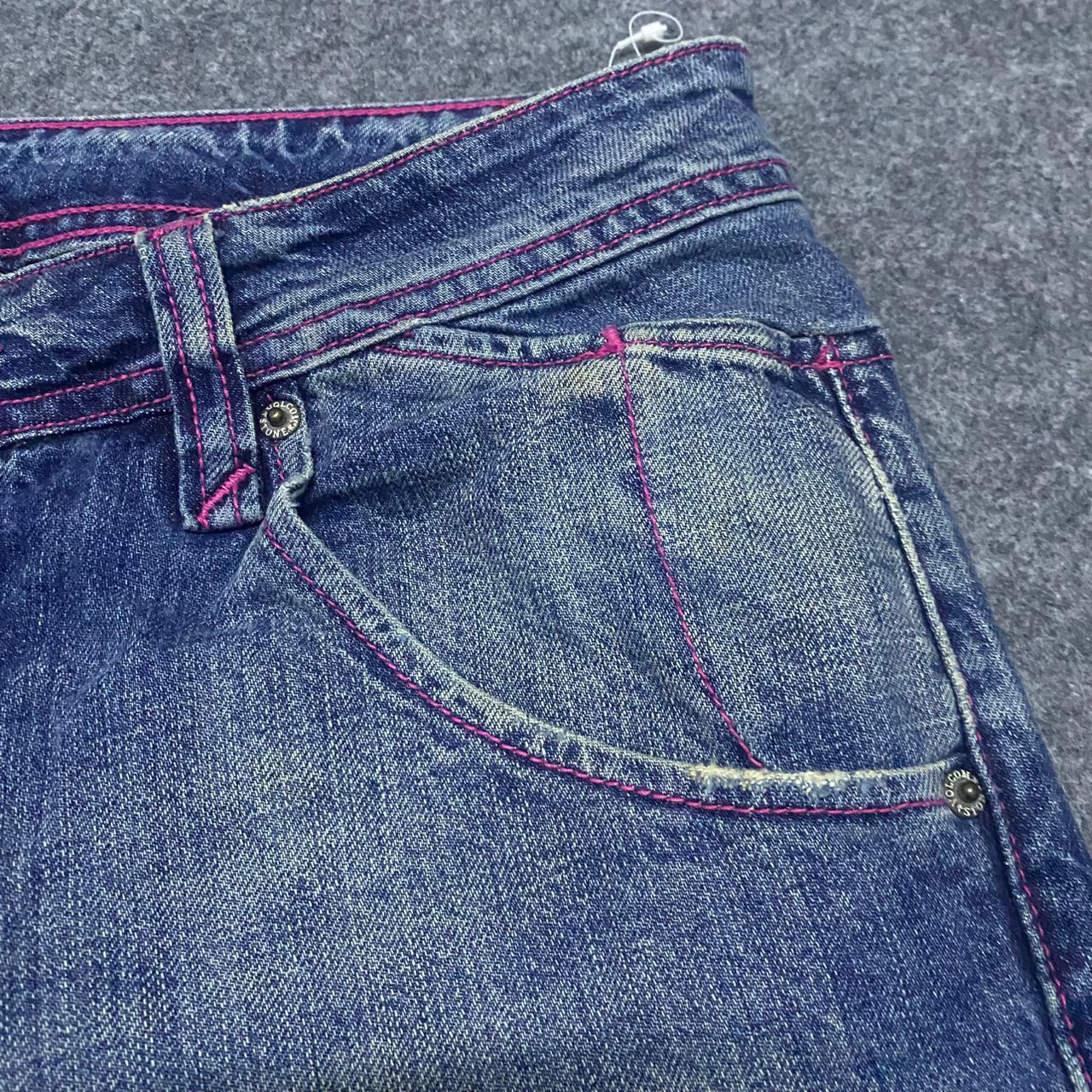 Vintage 💥Best Offer💥Vintage Volcom Stone Distressed Denim Size US 35 - 9 Thumbnail