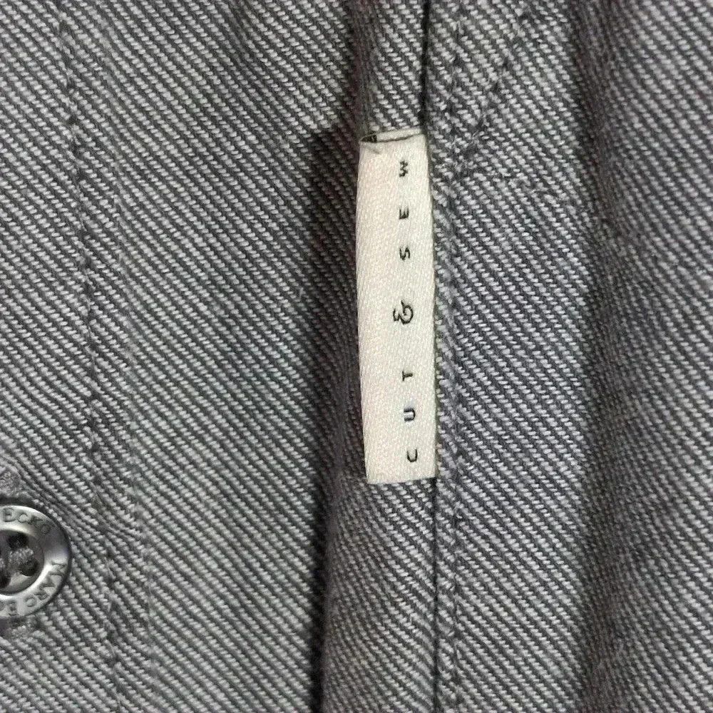 Marc Ecko Vintage Marc Ecko Gray Black button down sz XXL Cut and Sew Size US XXL / EU 58 / 5 - 2 Thumbnail