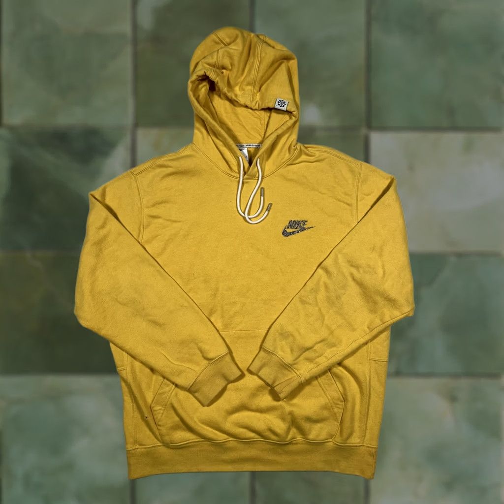 Nike Nike Hoodie Mens Large Yellow Glitter Swoosh Logo Pullover Fleece Sweatshirt Size US L / EU 52-54 / 3 - 1 Thumbnail