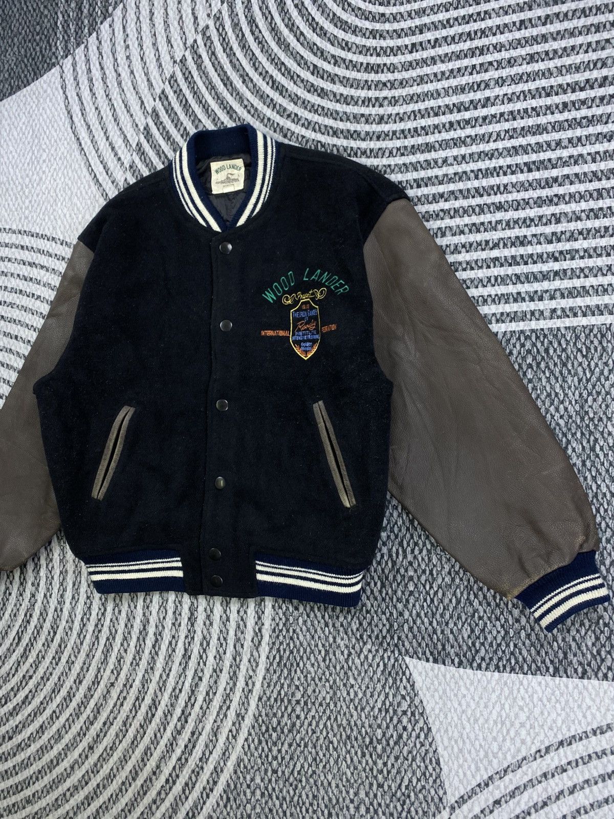 Japanese Brand Vintage Wood Lander Leather Sleeve Varsity Jacket Size US L / EU 52-54 / 3 - 4 Thumbnail