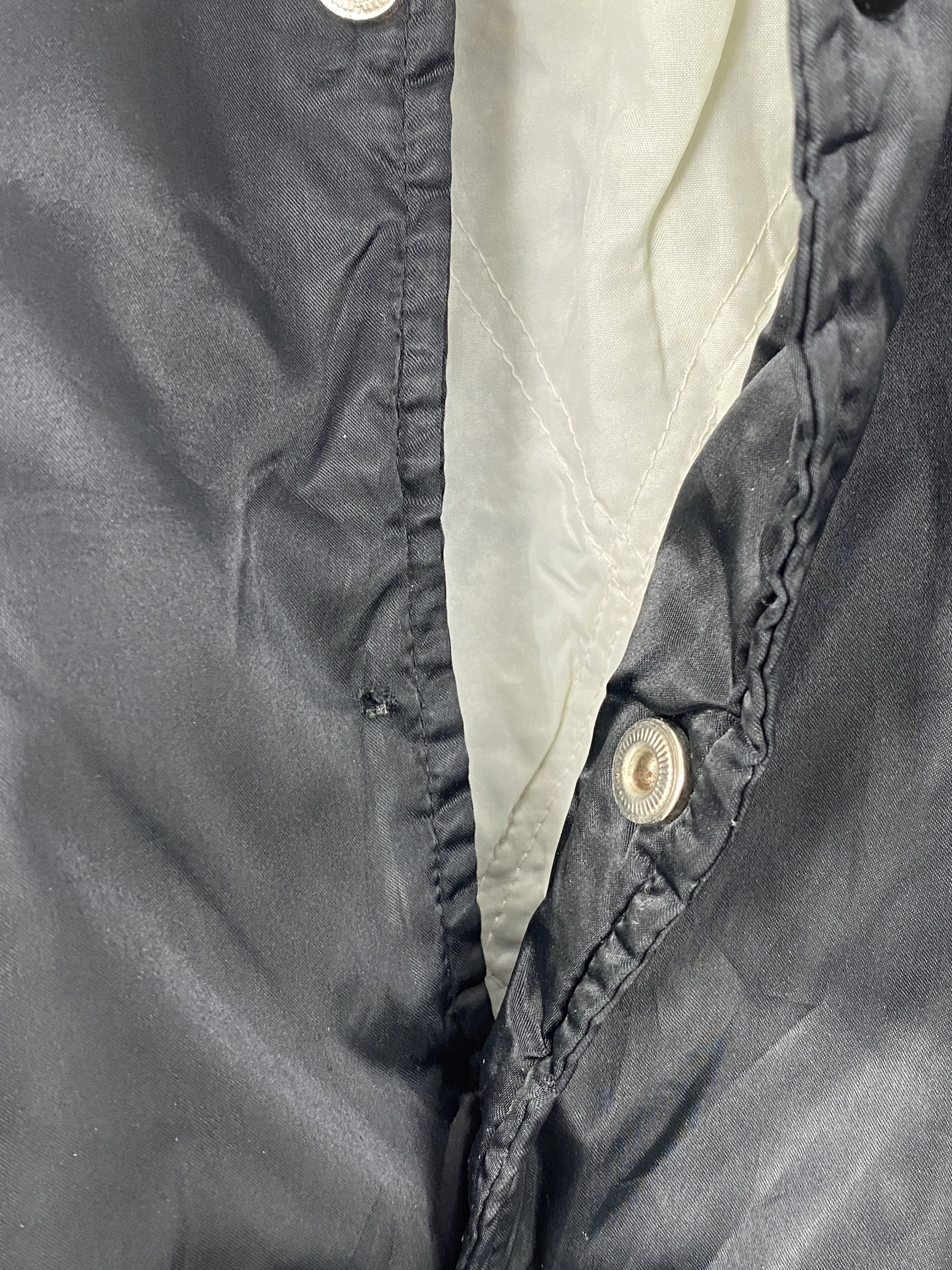 Adidas × Vintage Vintage 80s Adidas Bomber Nylon Jacket J1920 Size US L / EU 52-54 / 3 - 11 Thumbnail