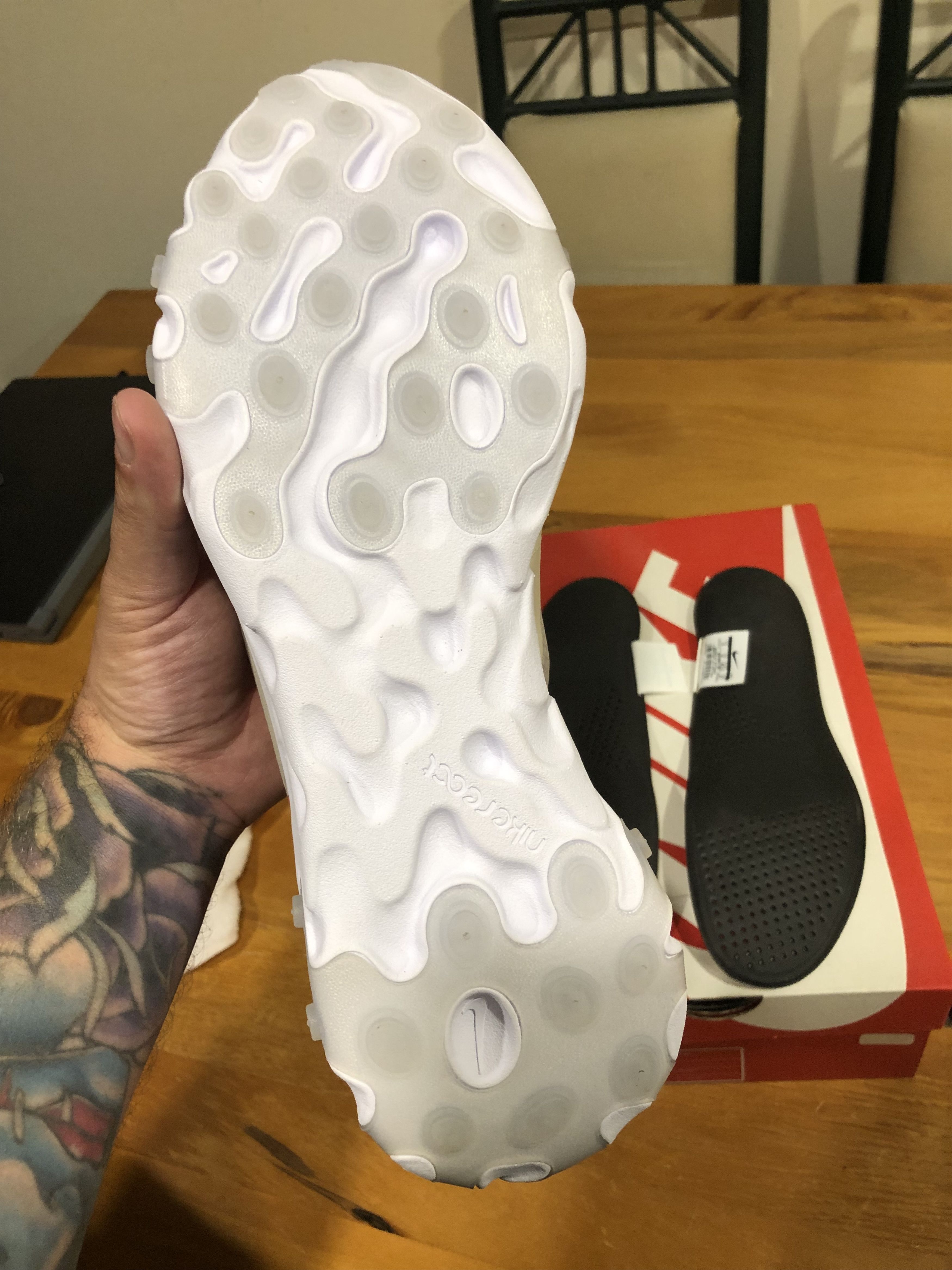 Nike Nike React Element 87 Light Bone - Size 9 Size US 9 / EU 42 - 11 Thumbnail