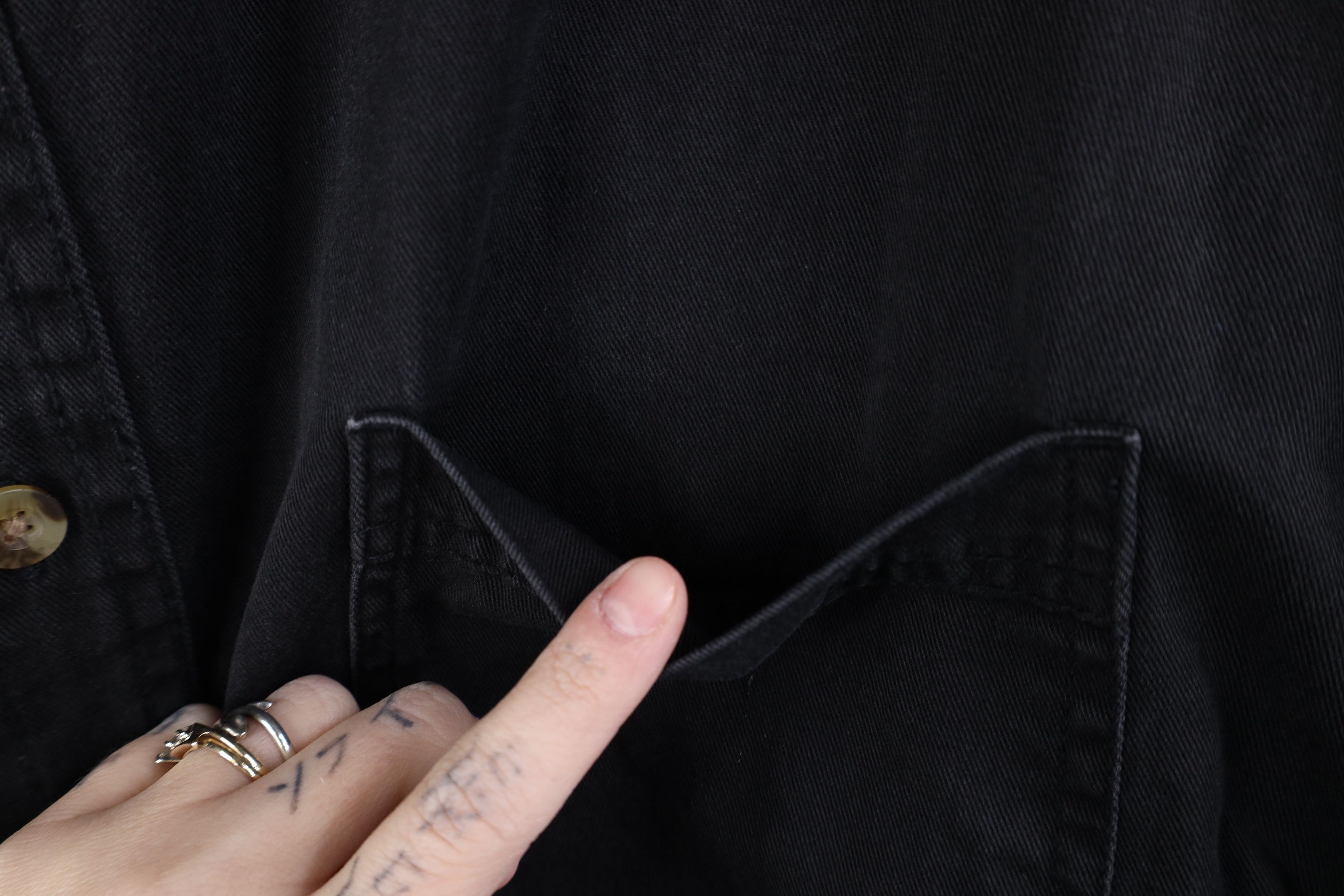 Vintage Vintage 90s Streetwear Cotton Twill Button Down Shirt Black Size US XL / EU 56 / 4 - 5 Thumbnail