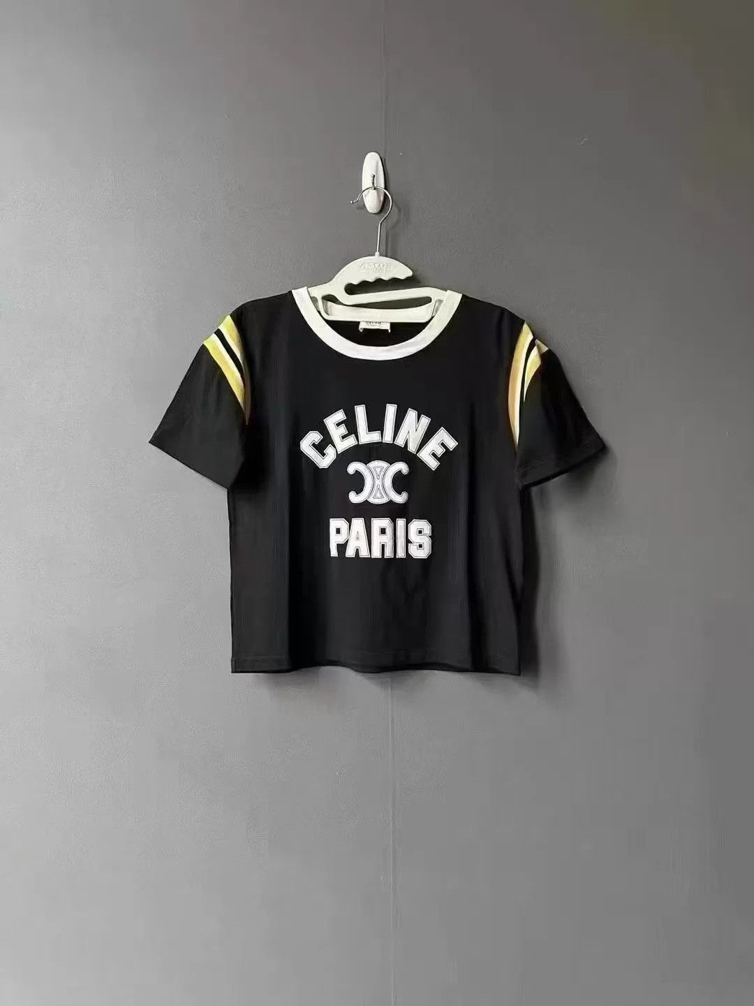 Celine Celine Triomphe Short Sleeve Tee S New with Tags Size S / US 4 / IT 40 - 1 Thumbnail