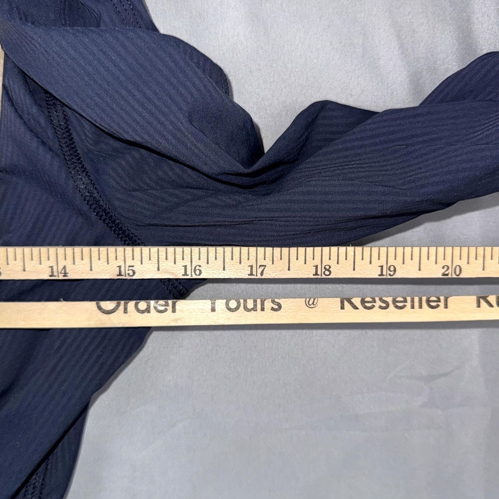 Lululemon Lululemon Hooded Jacket Midnight Navy Ruched Zip Full Zip Sleeve Thumbholes Lightweight Breathable Slim Fit Women 6 JACKET Size M / US 6-8 / IT 42-44 - 7 Thumbnail