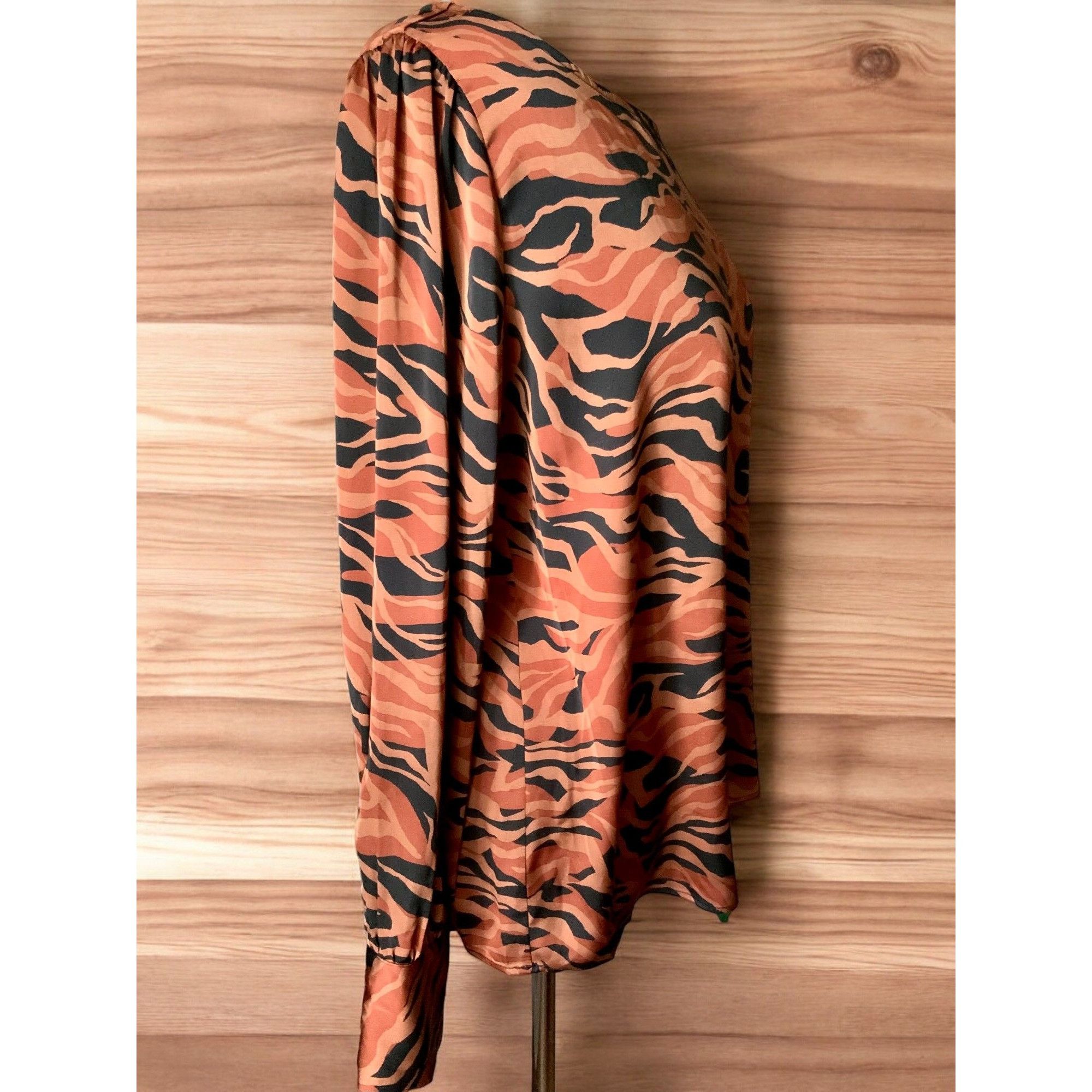 Elie Tahari Tahari Long Sleeve Tiger Print Polyester Blend Blouse Medium Size M / US 6-8 / IT 42-44 - 6 Thumbnail