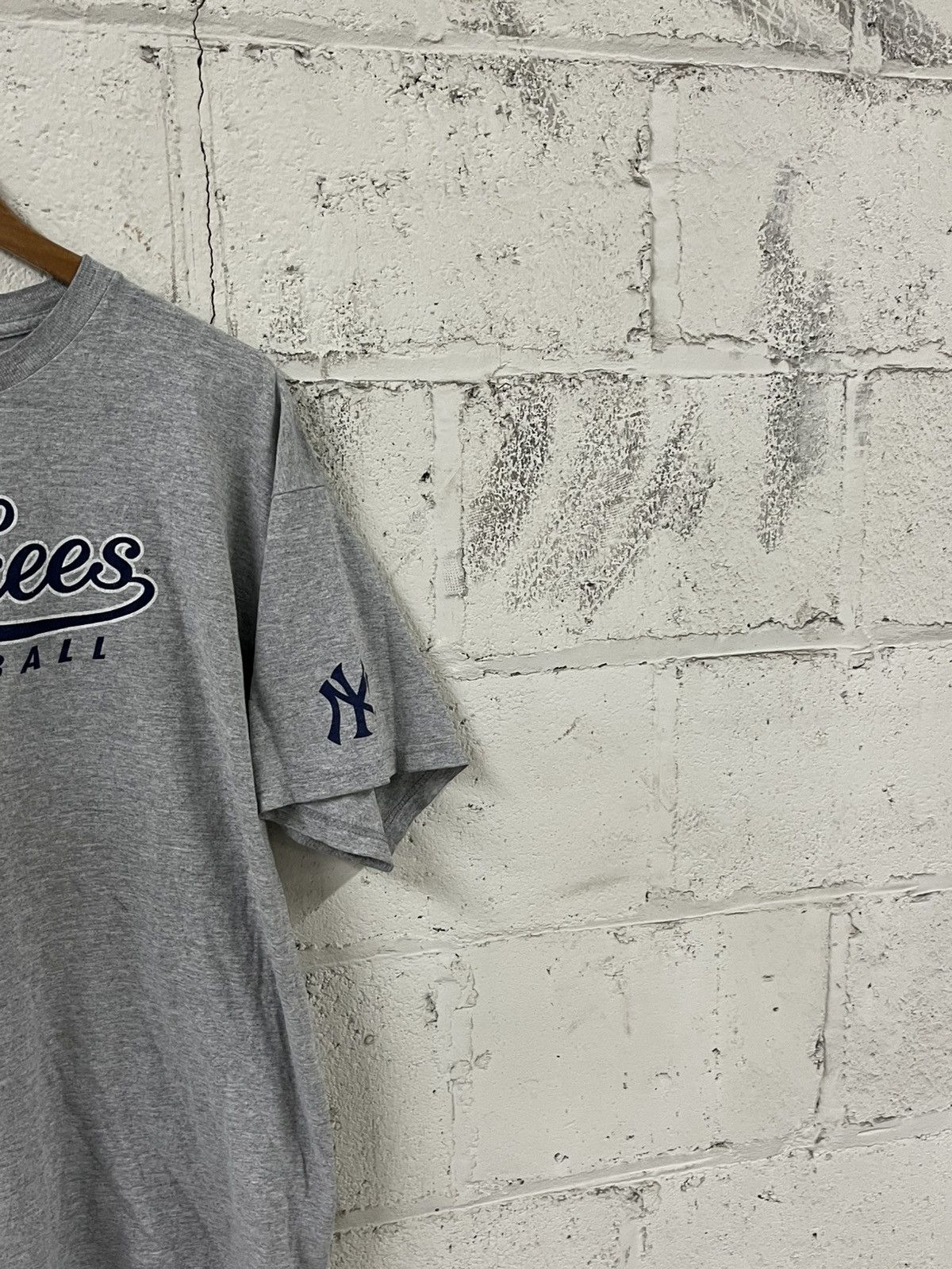 Nike Nike center swoosh NY yankees tee shirt boxy sports hype y2k Size US L / EU 52-54 / 3 - 4 Thumbnail