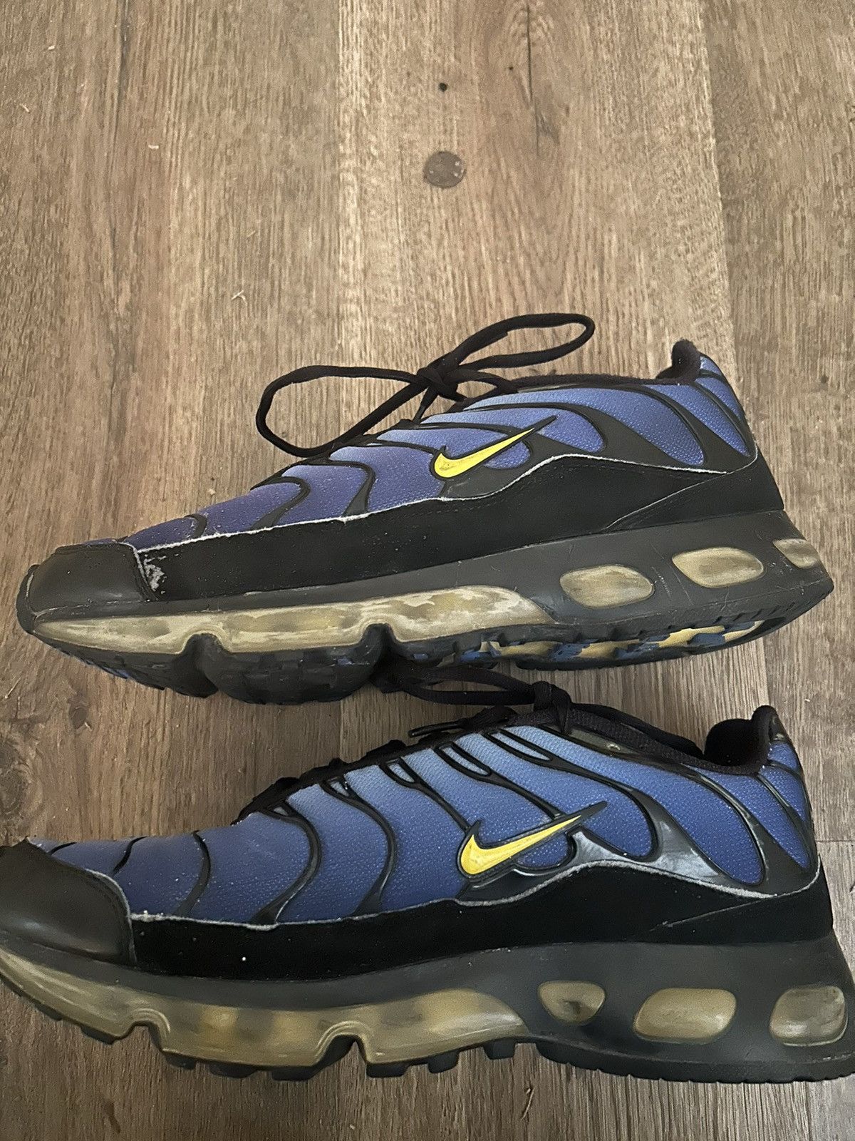 Nike Blue Air maxes Size US 9.5 / EU 42-43 - 3 Thumbnail