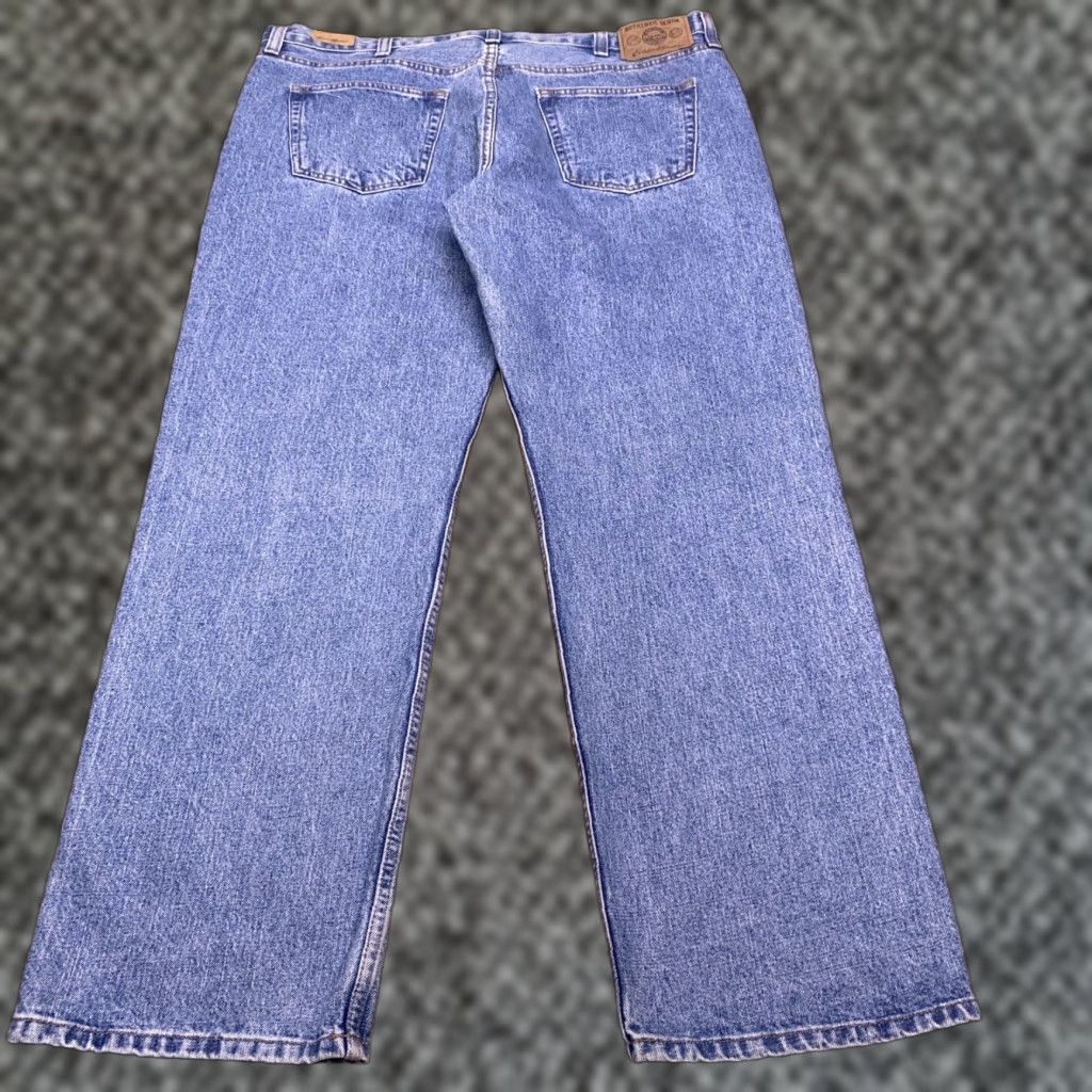Eddie Bauer Eddie Bauer Jeans Mens 42x32 Relaxed Fit Stone Washed Blue Denim Logo 5-Pocket Straight Medium Wash Size US 42 / EU 58 - 1 Thumbnail