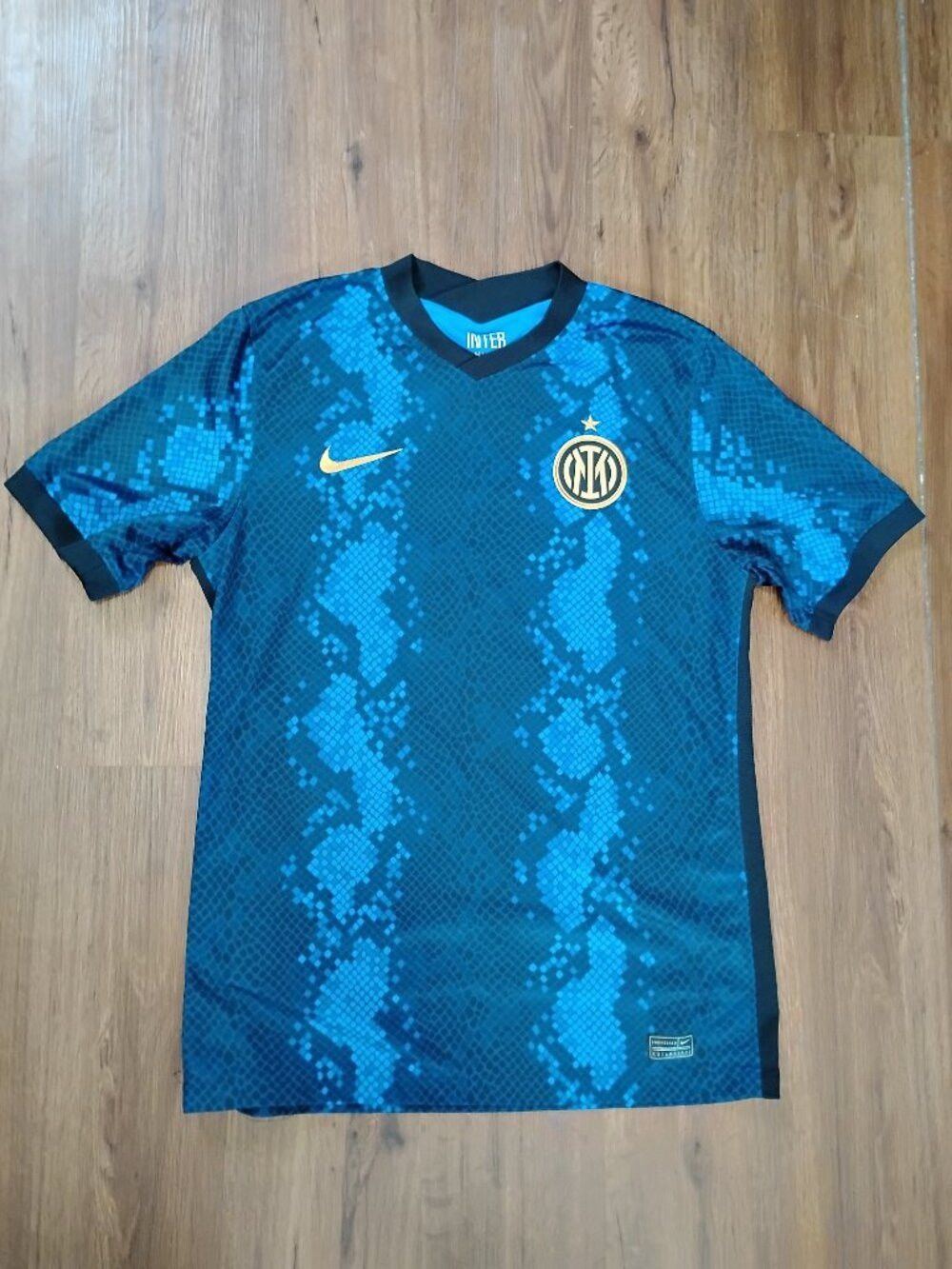 Nike Nike Inter Milano Snakeskin Soccer Football Jersey 2021-22 Size US M / EU 48-50 / 2 - 2 Thumbnail