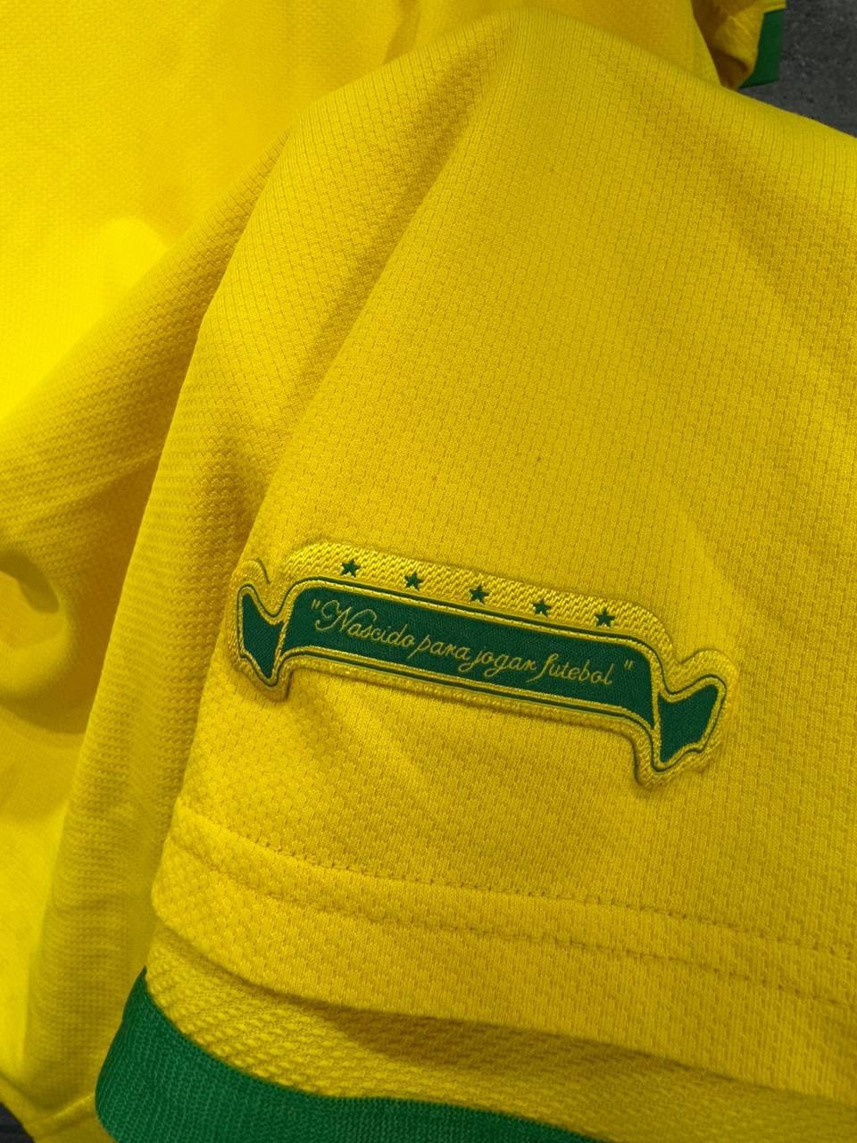 Vintage Brazil Home football shirt 2006 Soccer Nike Soccer Jersey Size US M / EU 48-50 / 2 - 6 Thumbnail