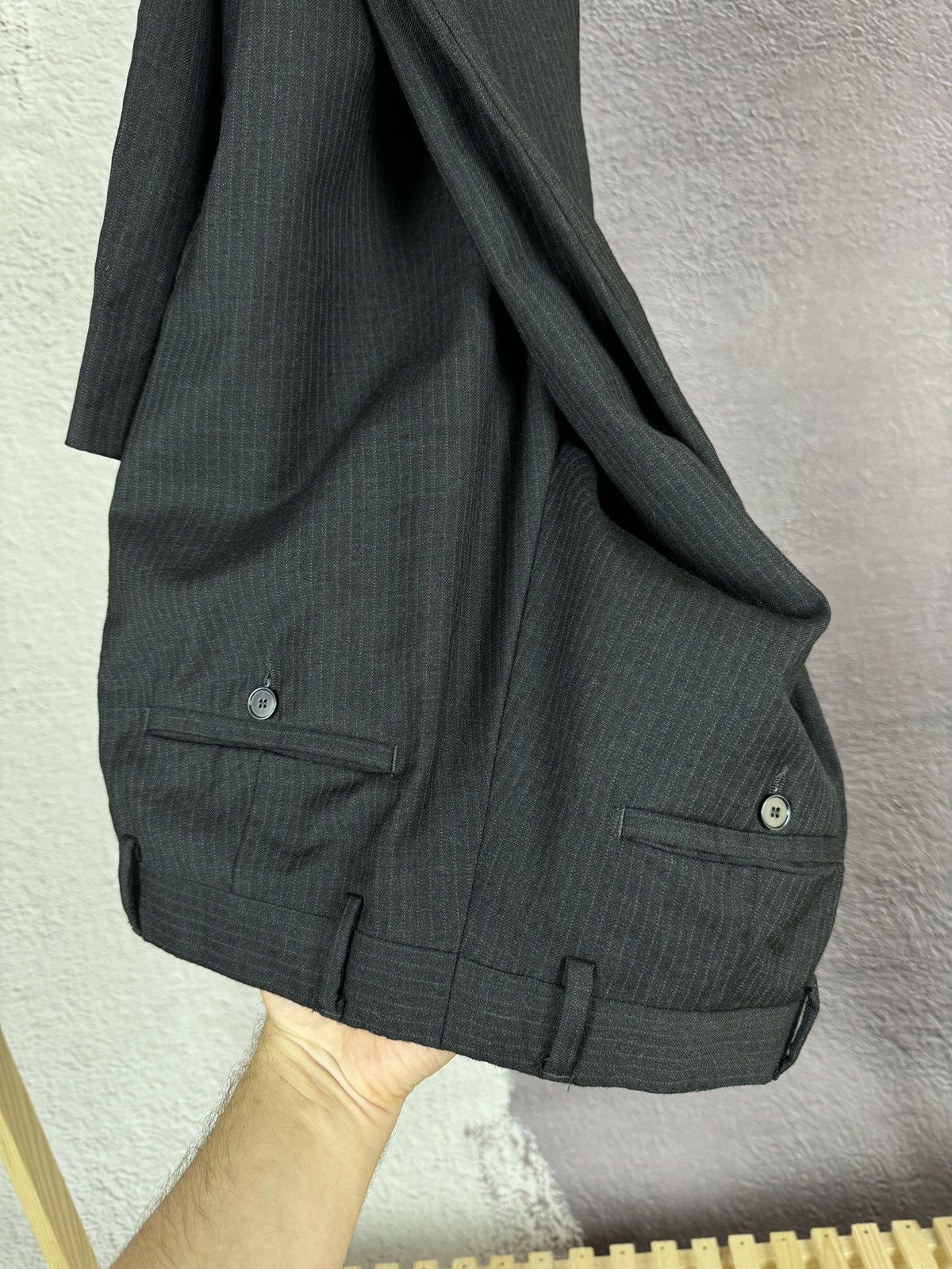 Paoloni Paoloni black graphite striped 2 button Quarantasei suit Size 36R - 21 Thumbnail