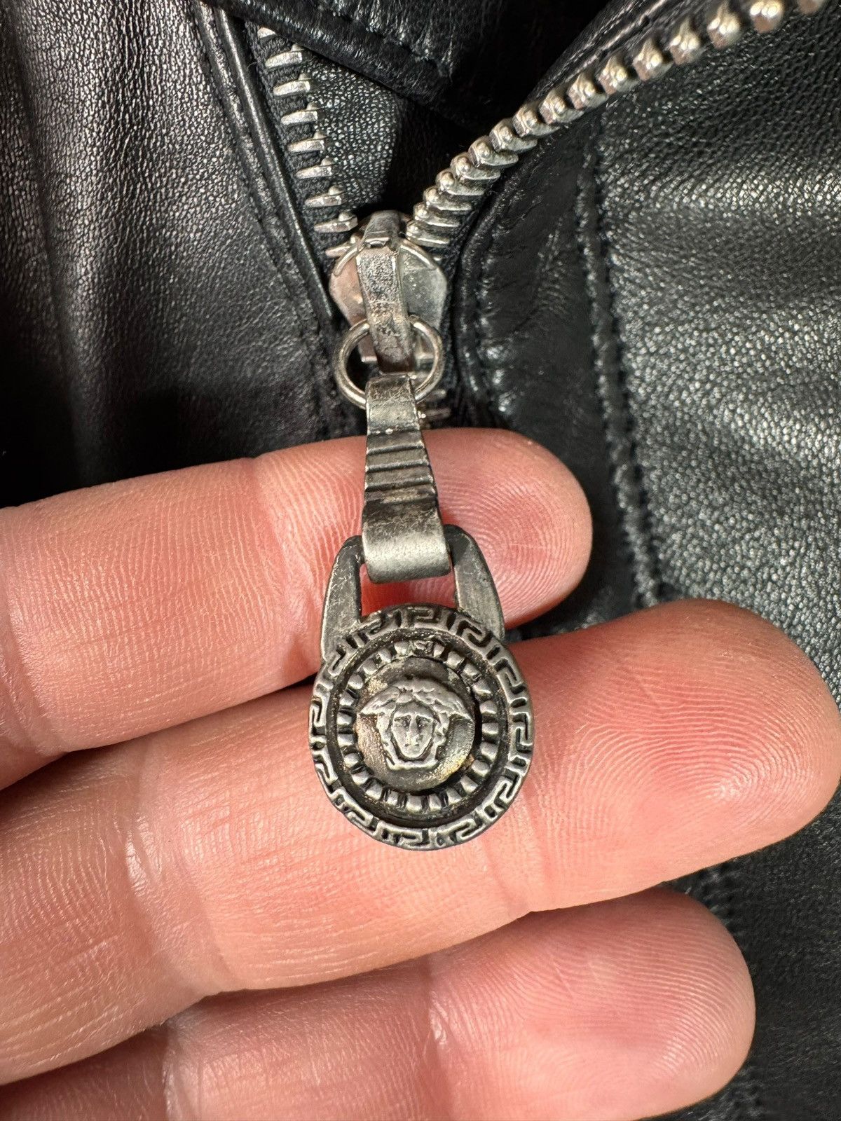 Versace Gianni Versace SS 94 leather Medusa safety pin biker jacket Size M / US 6-8 / IT 42-44 - 6 Thumbnail
