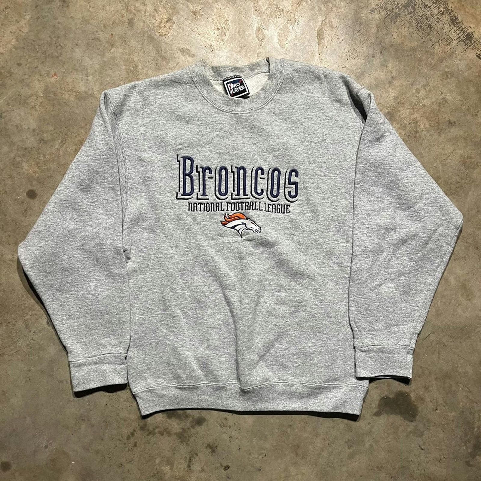 Vintage Denver Broncos 90s Pro Player Crewneck on sale Sz L