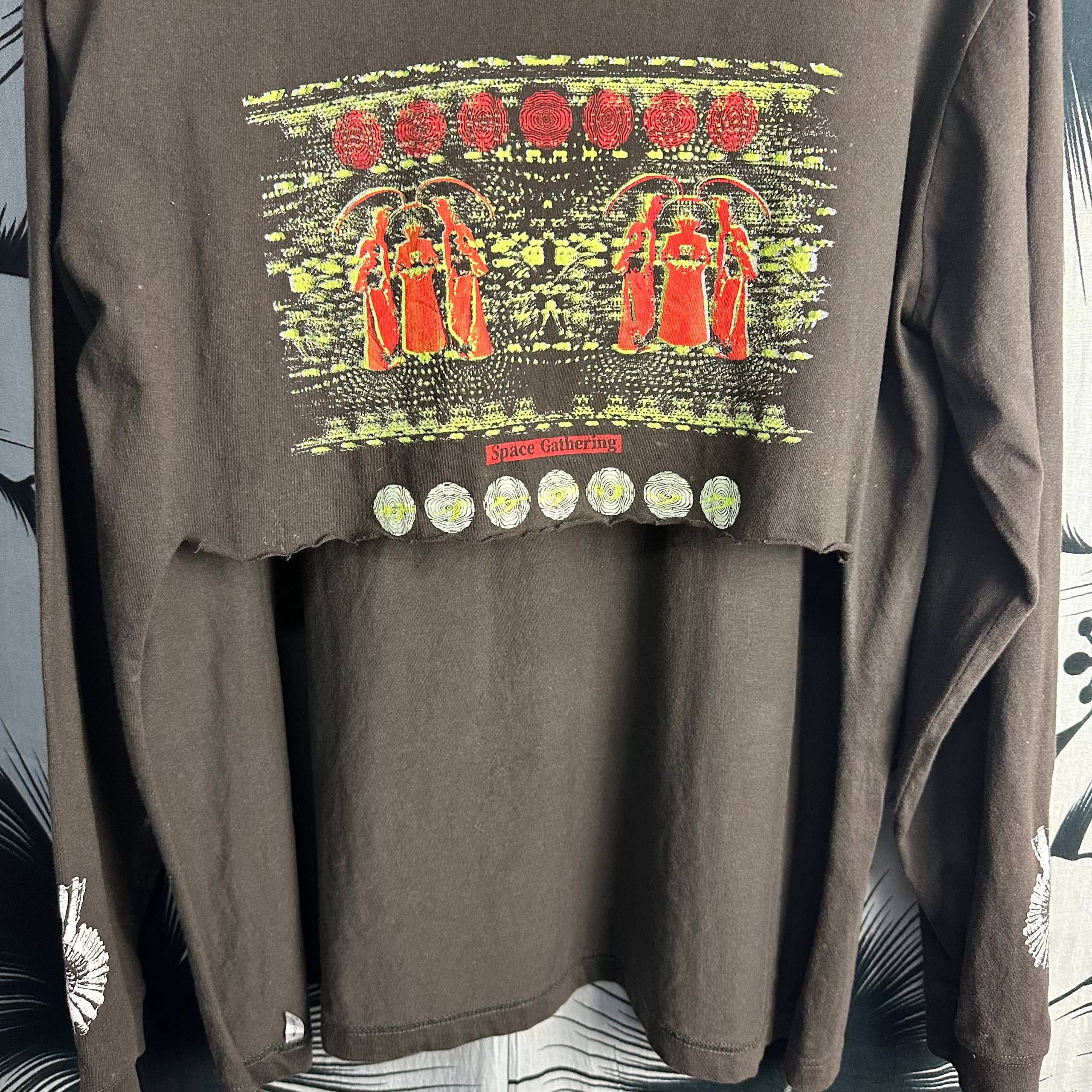 Vintage Vintage Artistist Art Spiral Long Sleeve Cropped T-Shirt Size US L / EU 52-54 / 3 - 6 Thumbnail