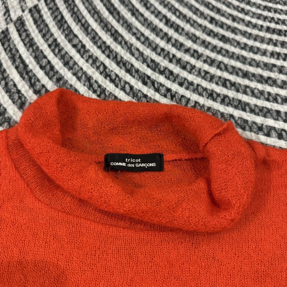 Comme des Garcons Comme des Garcons Fishnet Sleeves Knitwear Size US S / EU 44-46 / 1 - 3 Thumbnail