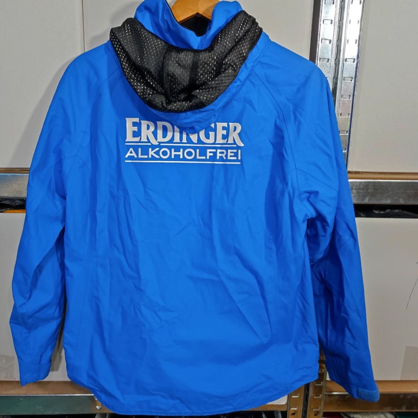 Vintage VINTAGE Russell Erdinger Non-Alcoholic Blue Jacket Size L Hooded Winter Windbreaker Size US L / EU 52-54 / 3 - 2 Thumbnail