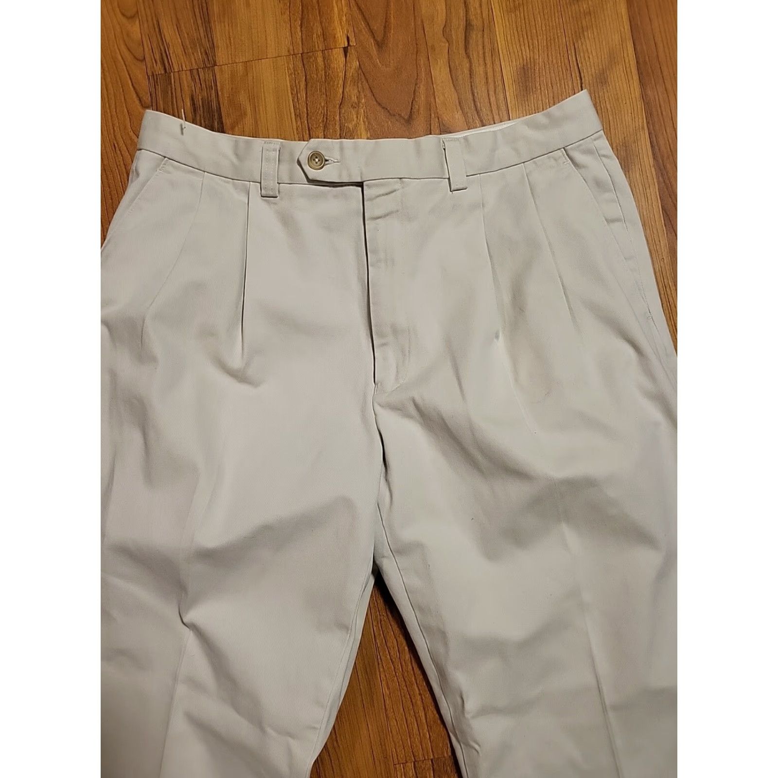 Ralph Lauren Lauren Ralph Lauren Beige Khaki Dress Pants 34x30 Dress Pants Men 34 Beige, Pleated, Pre-owned Size US 34 / EU 50 - 2 Thumbnail