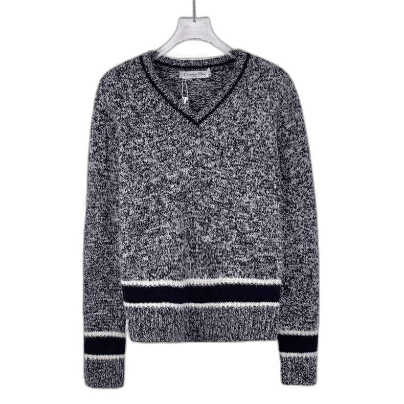Dior Christian Dior Gray V-Neck Knit Sweater Size XXS / US 00 / IT 34 - 1 Thumbnail