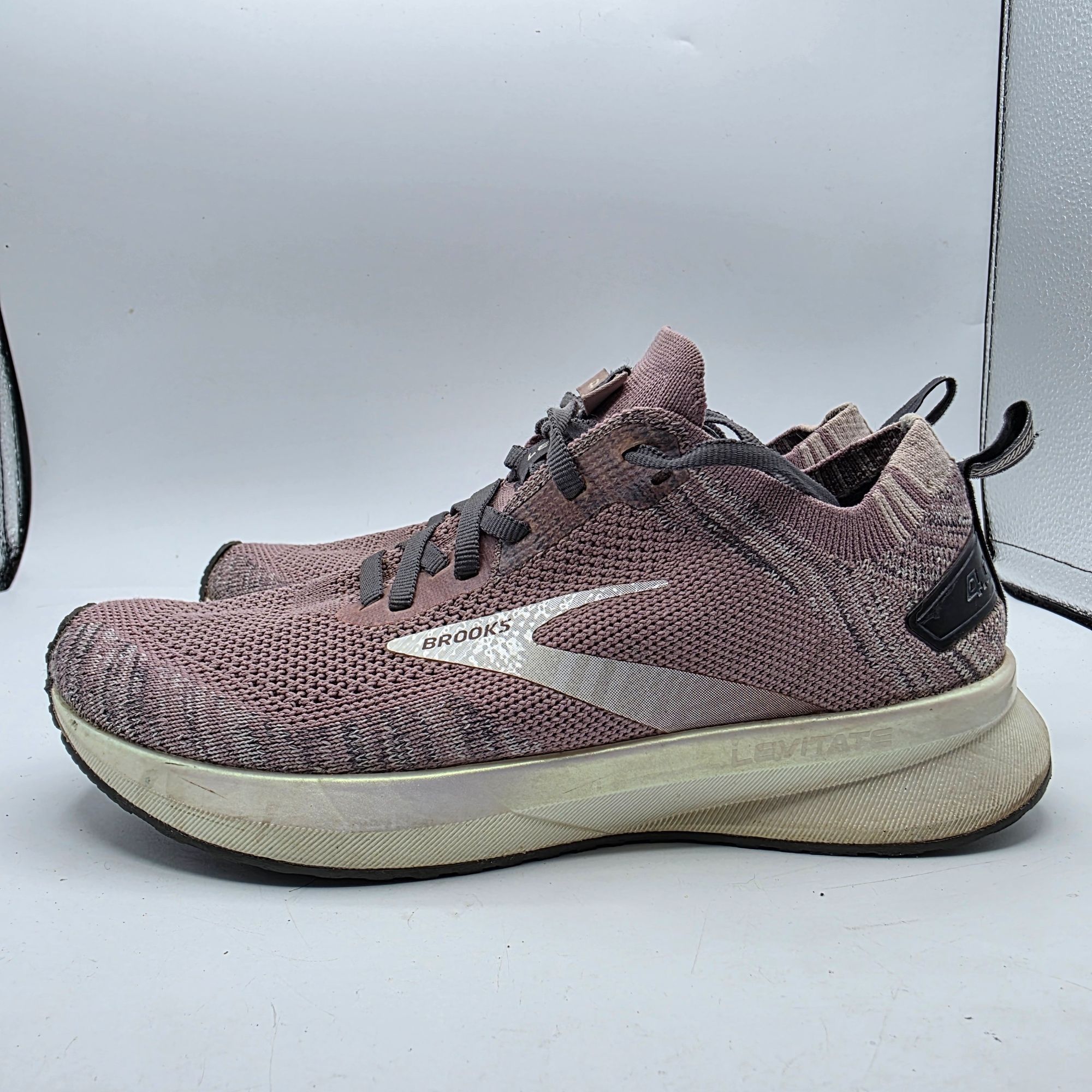 Brooks Brooks Levitate 4 Womens Size 6 Purple Running Shoes Cushion Size US 6 / IT 36 - 13 Thumbnail