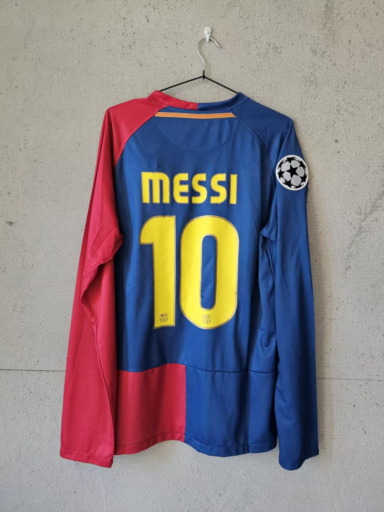 Other 2006 Barcelona #10 Messi Jersey Size US S / EU 44-46 / 1 - 1 Thumbnail