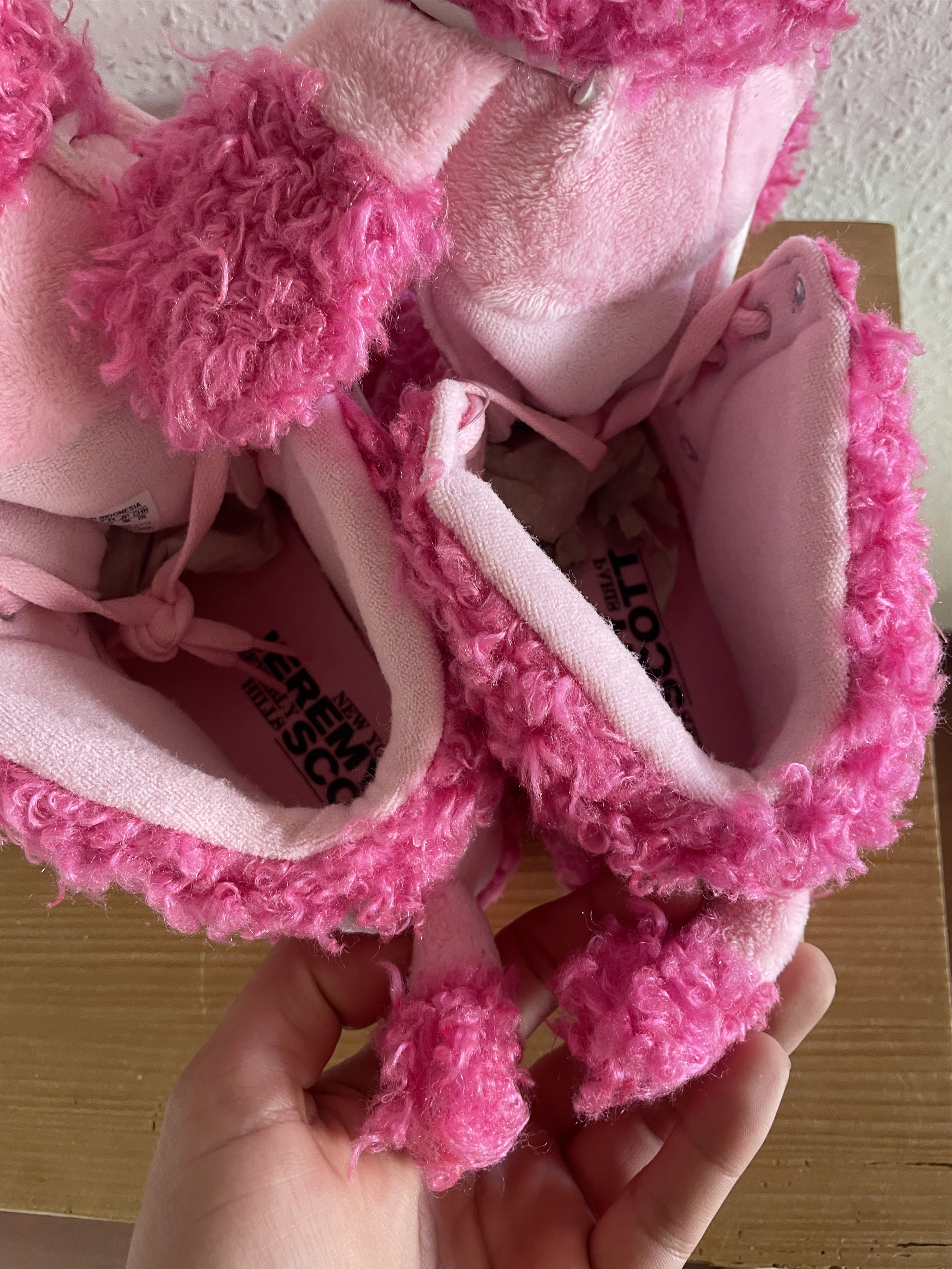 Adidas × Jeremy Scott JS Poodle Pink Fur Sneaker Size US 10 / EU 43 - 20 Thumbnail