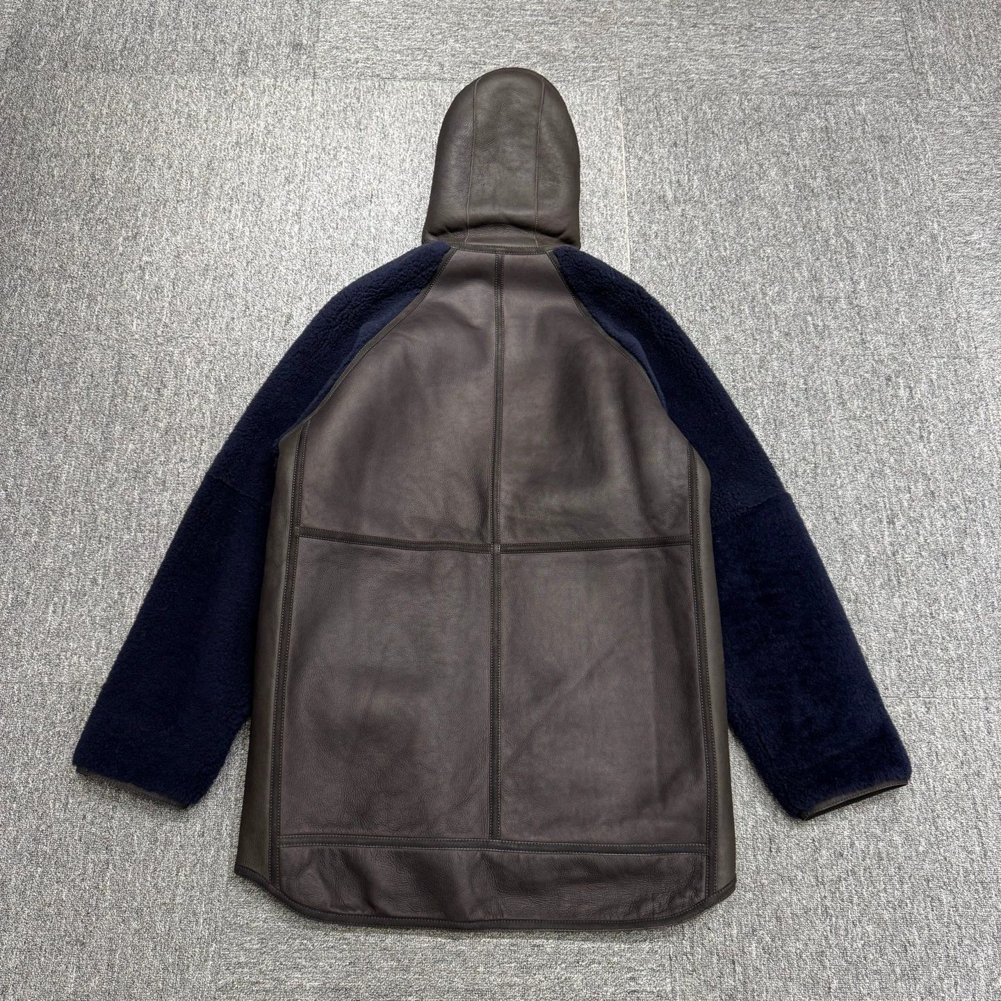 Louis Vuitton LV fur leather double-faced coat 50 EU Mint Size US M / EU 48-50 / 2 - 2 Thumbnail