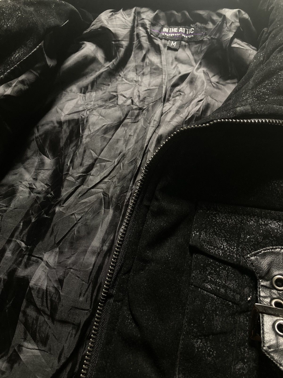 Japanese Brand × Vintage Vintage In The Attic Y2k Velvet Jacket Size US M / EU 48-50 / 2 - 4 Thumbnail