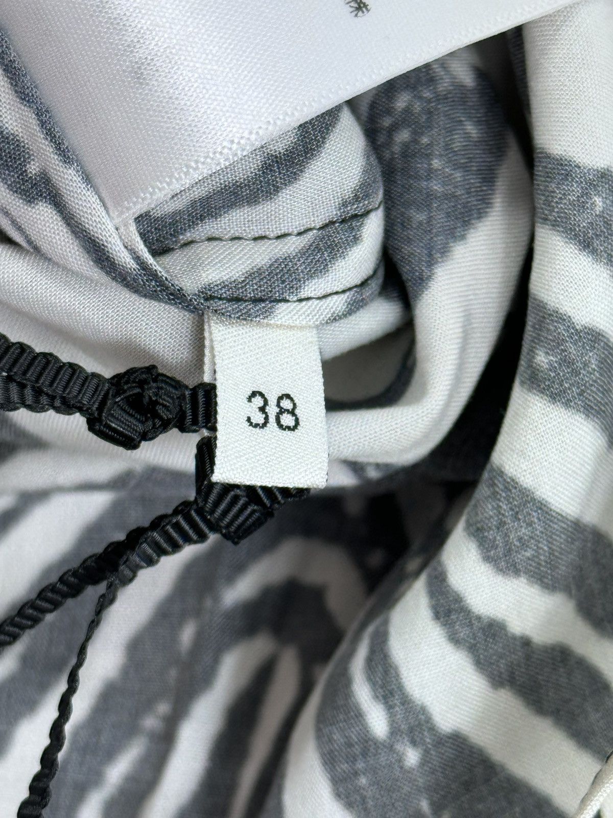 Celine × Hedi Slimane CELINE LOOSE HAWAIIAN SHIRT IN VISCOSE WITH ZEBRA PRINT Size US M / EU 48-50 / 2 - 6 Thumbnail
