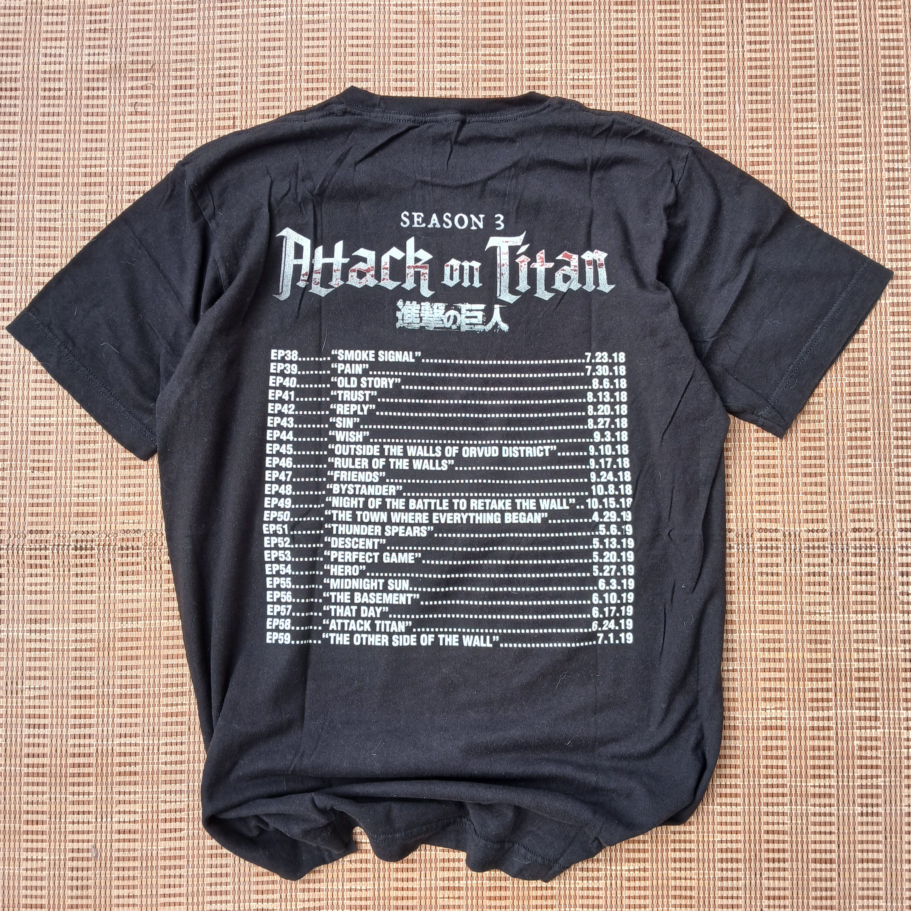 Anime × Japanese Brand × Vintage Attack on tittan official season 3 Size US M / EU 48-50 / 2 - 2 Thumbnail