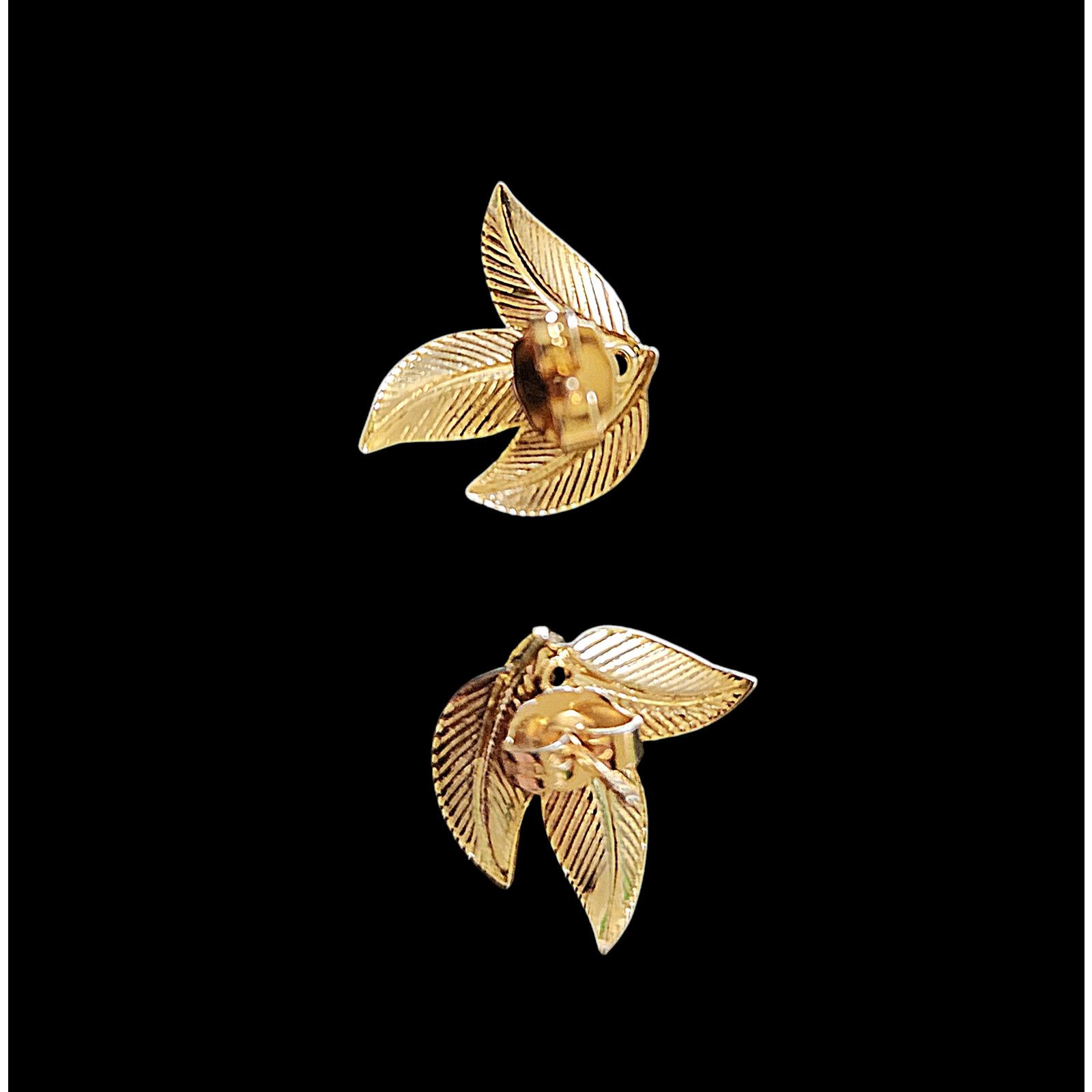 Avon Celli Vintage Avon Elegant three leaf & crystal gold-tone earrings Size ONE SIZE - 3 Thumbnail