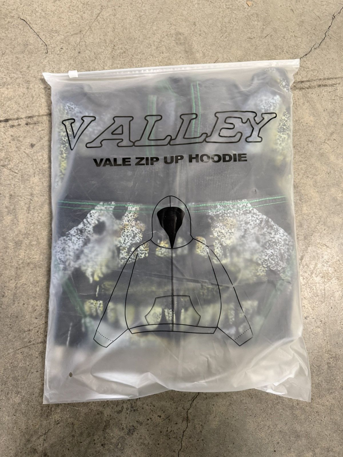Vale Vale Forever Gravedigger Zip Up 'Black' Size US L / EU 52-54 / 3 - 8 Thumbnail