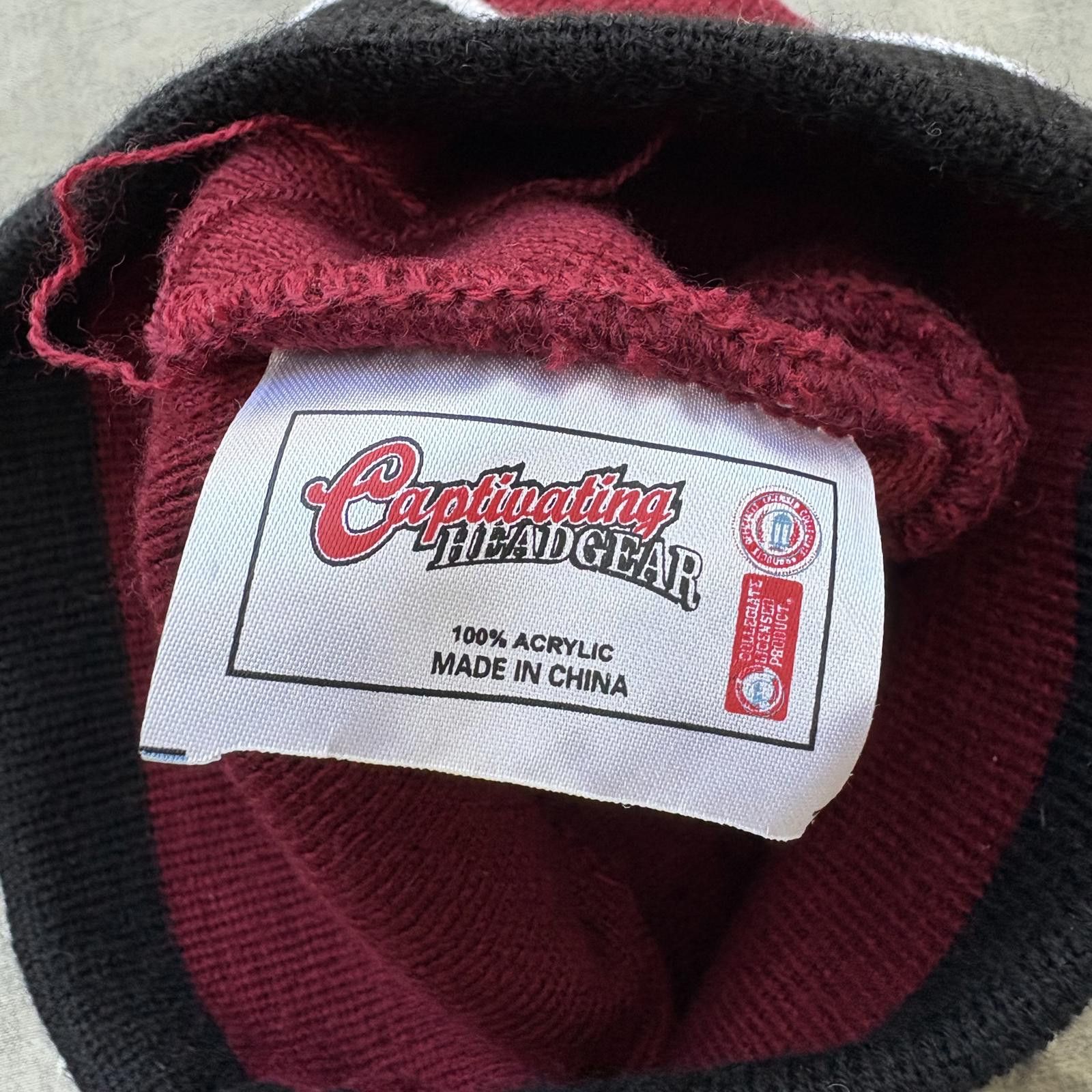 Vintage Vintage Y2K Arkansas Razorbacks Striped Embroidered Beanie Size ONE SIZE - 3 Thumbnail