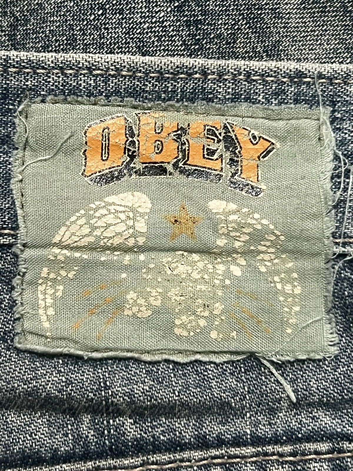 Obey × Shepard Fairey Baggy Vintage The Obey Fiend Club - Faded, Distressed Denim Size US 30 / EU 46 - 12 Thumbnail