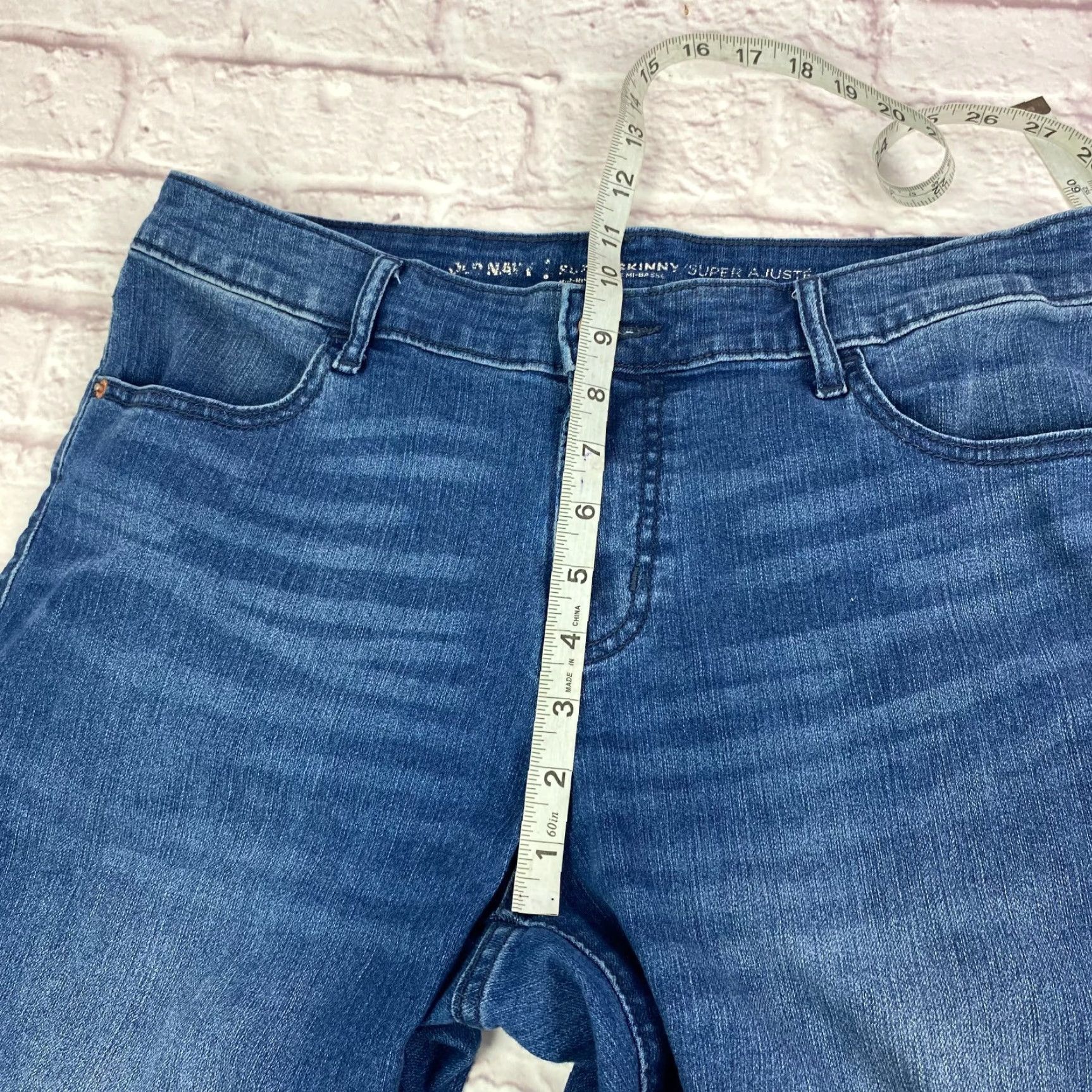 Old Navy Old Navy Womens Mid-Rise Skinny Jeans Denim Medium Wash Blue 32 XS-? Size 32" / US 10 / IT 46 - 5 Thumbnail