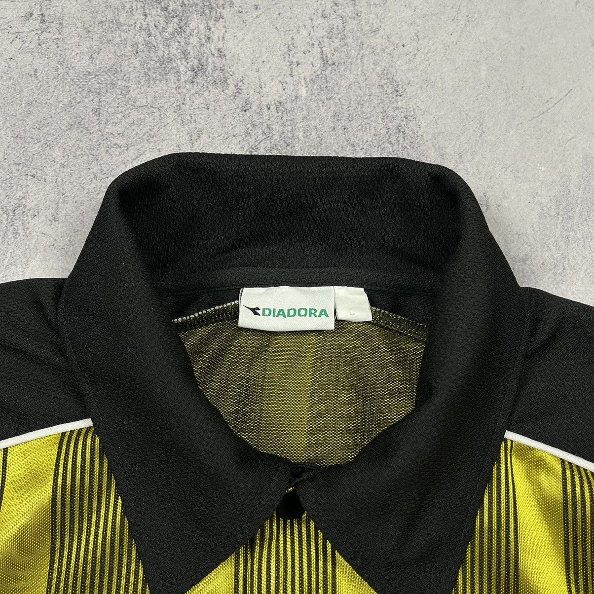 Diadora Vintage Diadora Italy Soccer rare Referee jersey 90’s Size US L / EU 52-54 / 3 - 8 Thumbnail
