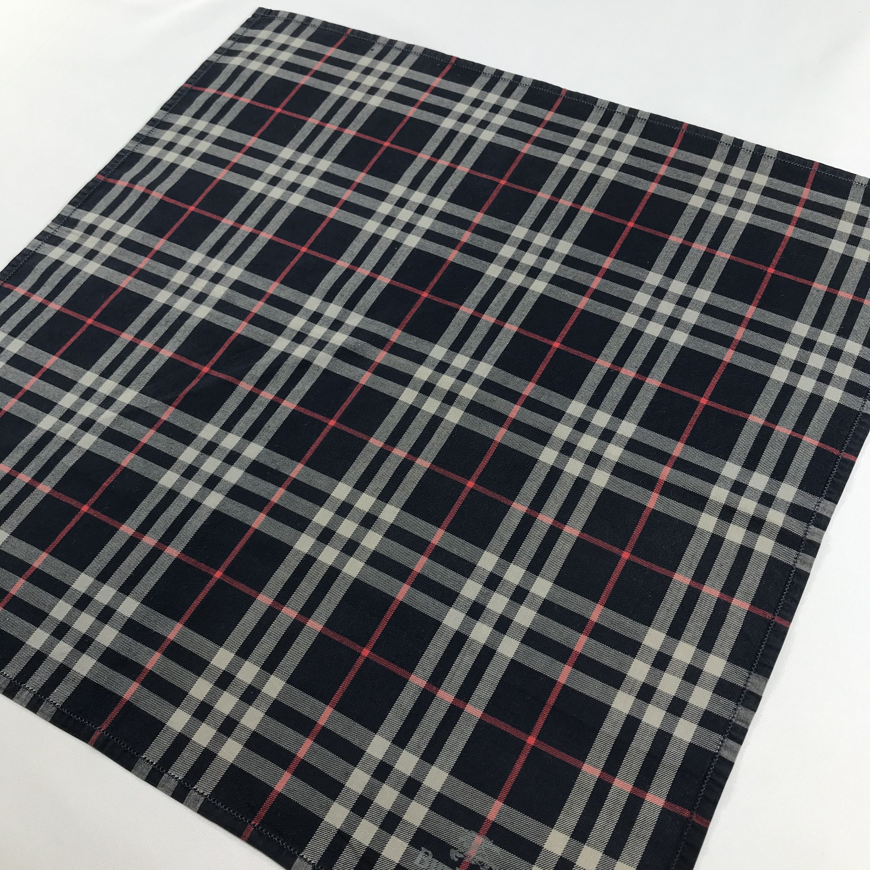 Burberry Burberrys Nova Check Handkerchief Neckerchief Bandana H904 Size ONE SIZE - 4 Thumbnail