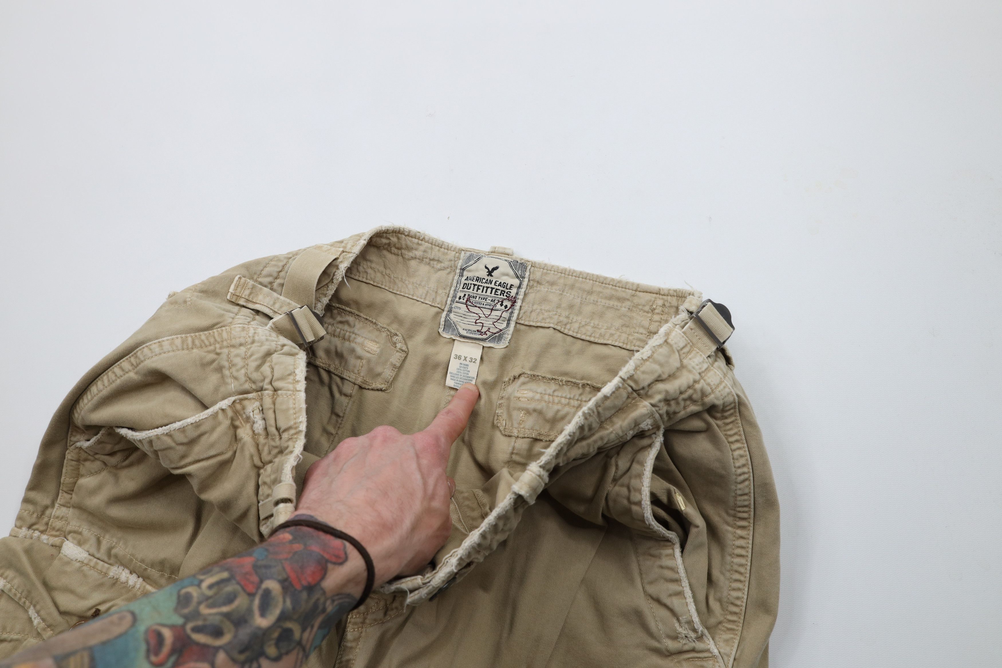 American Eagle Outfitters × Vintage Vintage American Eagle Outfitters Wide Leg Cargo Pants Beige Size US 36 / EU 52 - 7 Thumbnail