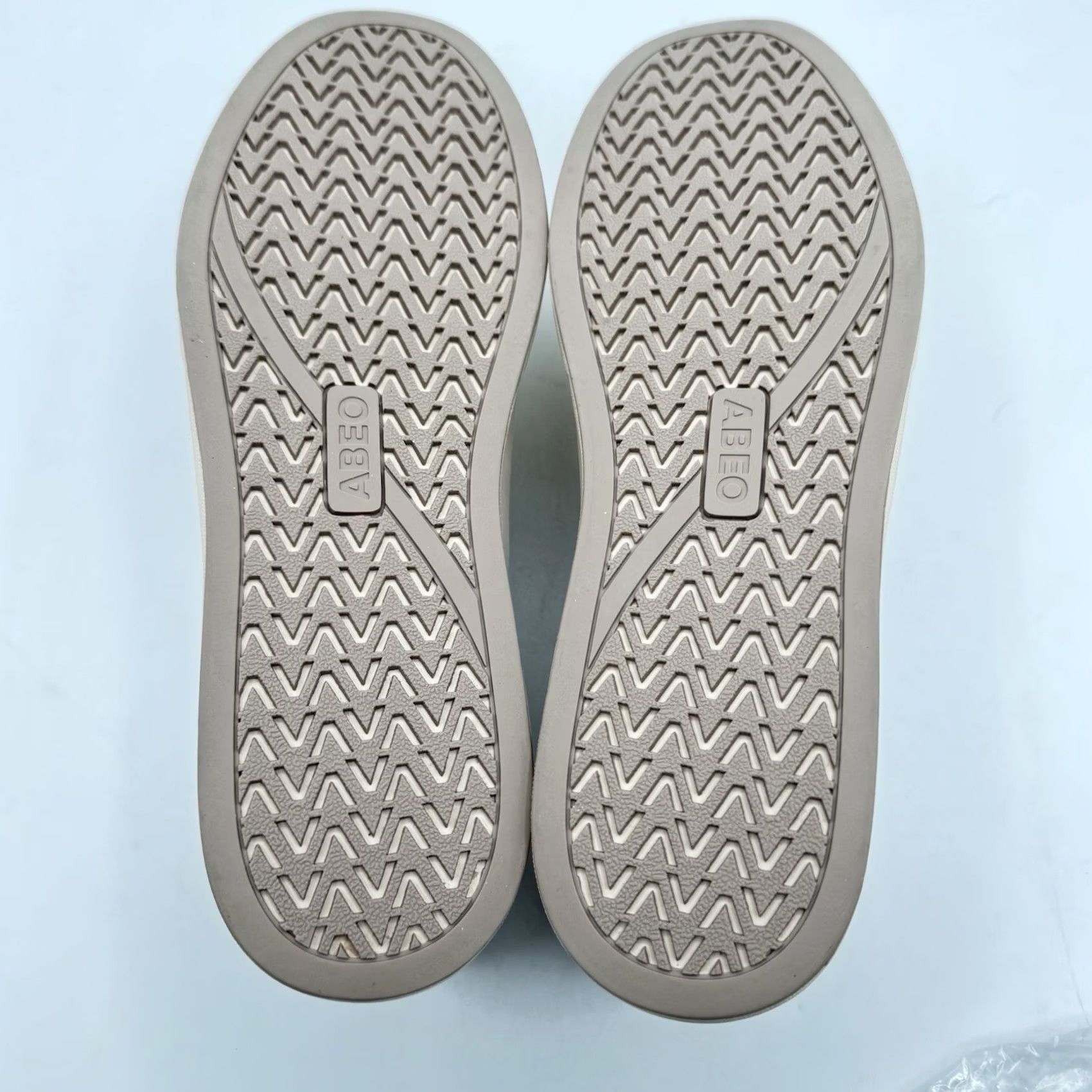 Vintage VINTAGE ABEO Encore Slip On Womens Flat 10 Taupe 2 Tone Comfort Ergonomic Slip-On Canvas Leather Outsole 2 Tone Taupe Women Men? Size ONE SIZE - 7 Thumbnail