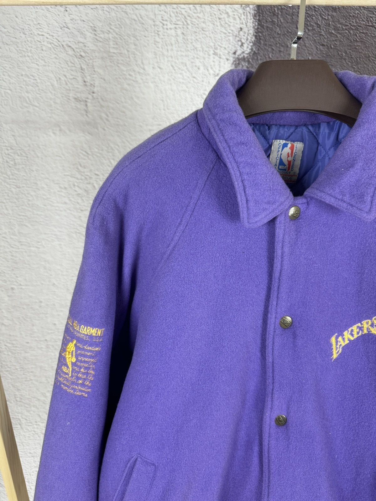 NBA Vintage 80s 90s Official NBA Garment L.A. Lakers bomber jckt Size US XXL / EU 58 / 5 - 3 Thumbnail