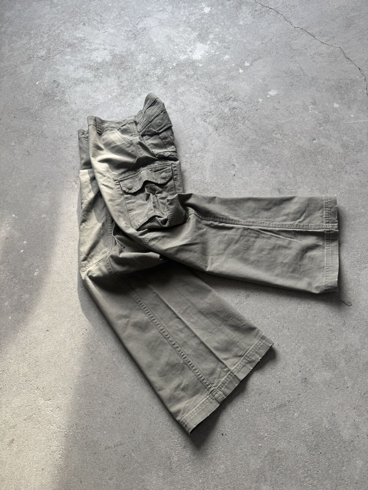 Neighborhood Archival Neighbourhood Cargo Flared Jeans Size US 27 - 5 Thumbnail