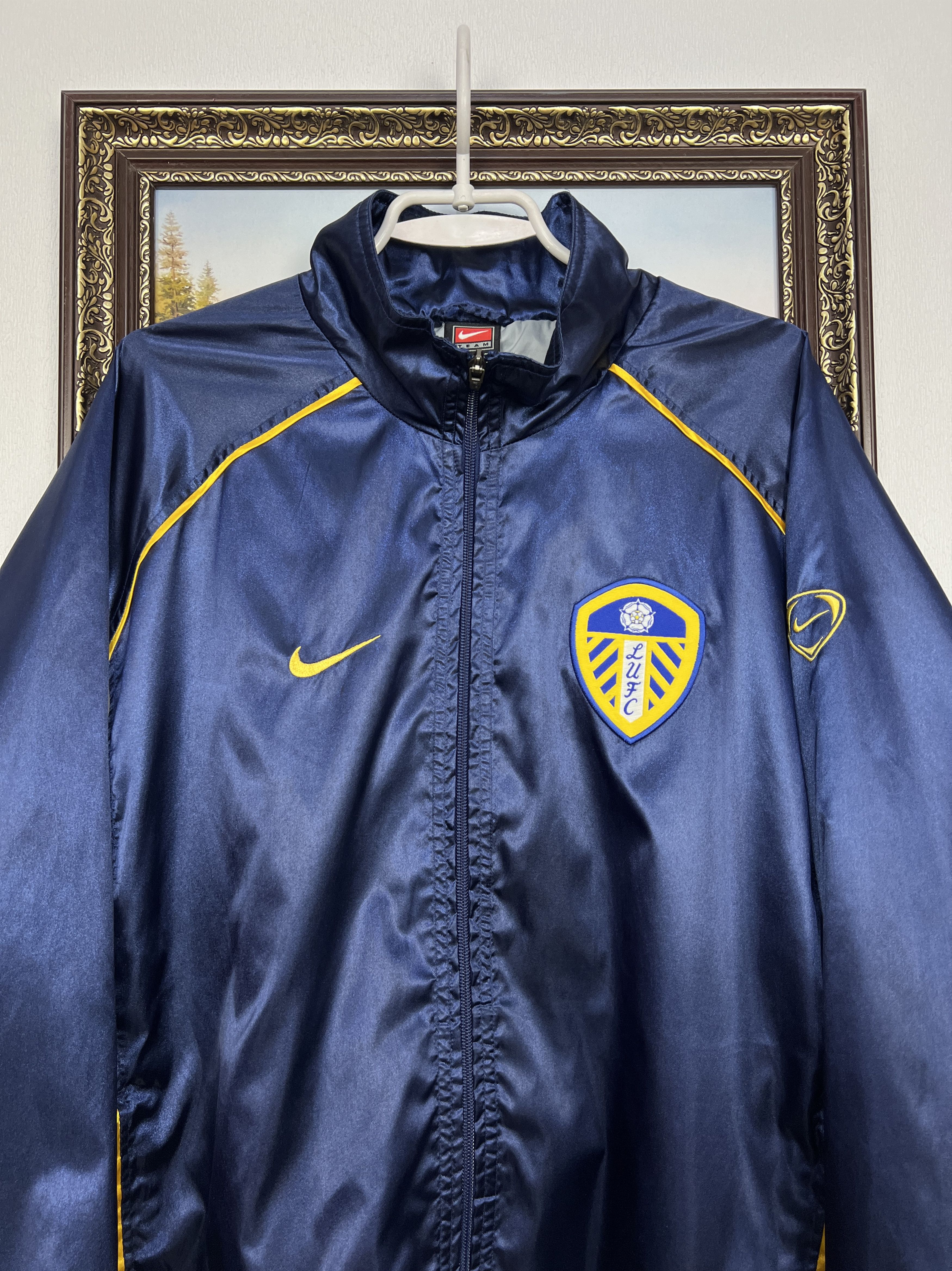 Nike Vintage 90's Nike Leeds United Football Satin Jacket Soccer Size US M / EU 48-50 / 2 - 2 Thumbnail