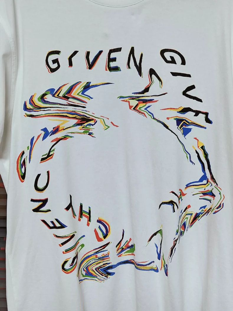 Givenchy Givenchy Graffiti Letter Logo Short Sleeve Size US S / EU 44-46 / 1 - 3 Thumbnail