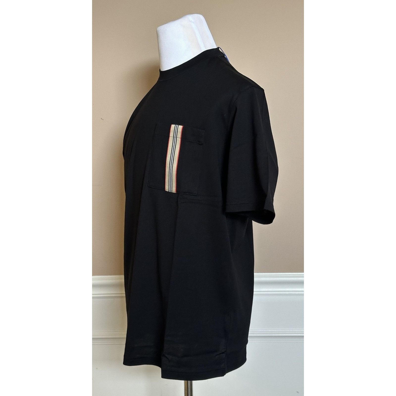 Burberry Burberry Ellison Pocket Black T-shirt M (Oversized) 81121131 Size US M / EU 48-50 / 2 - 4 Thumbnail