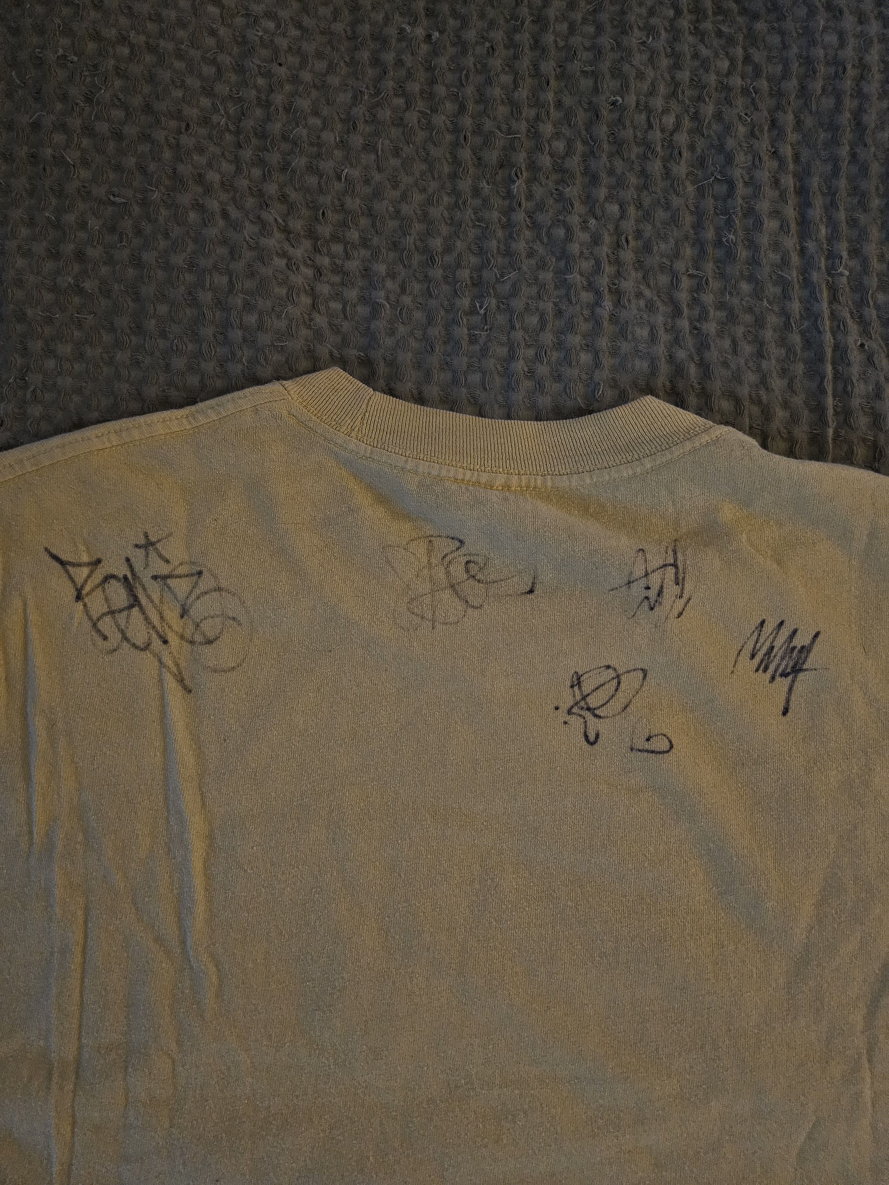 Band Tees Signed Neck Deep Shirt Size US XL / EU 56 / 4 - 3 Thumbnail