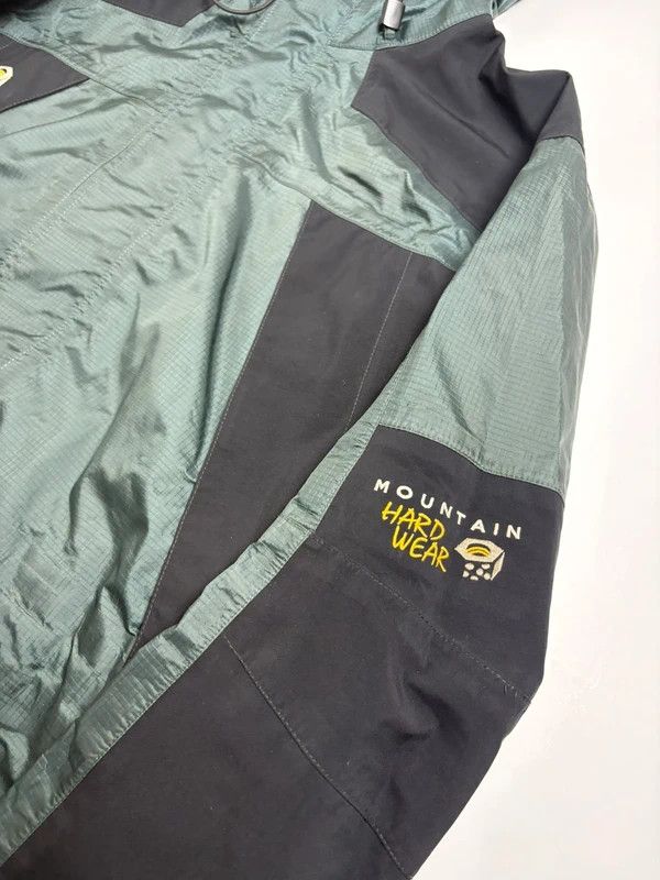 Mountain Hardwear Vintage Mountain Hardwear Conduit Hooded Shell Jacket Size US L / EU 52-54 / 3 - 2 Thumbnail