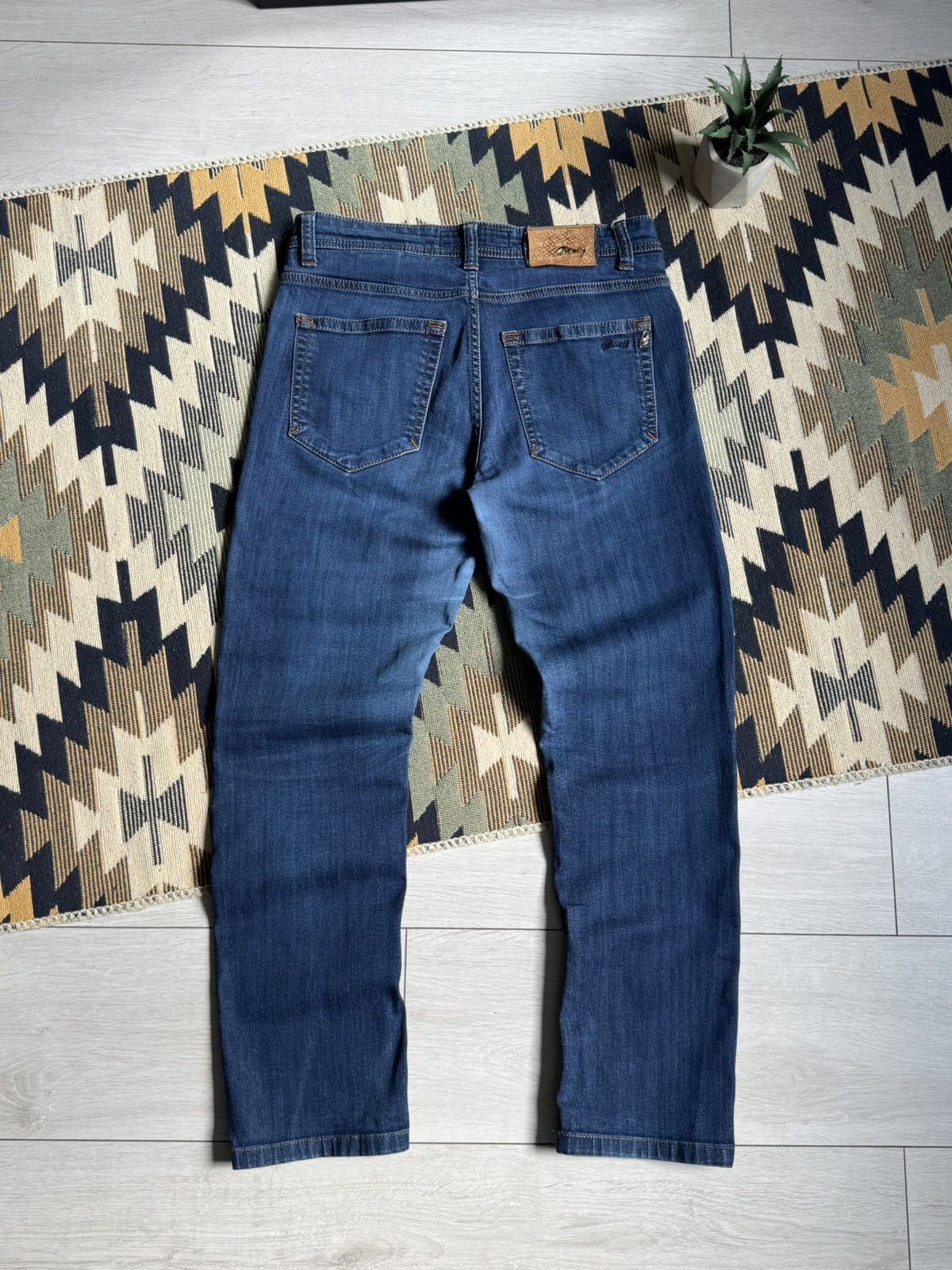 Brioni Brioni Logo Denim Luxury Jeans Size US 31 - 1 Thumbnail