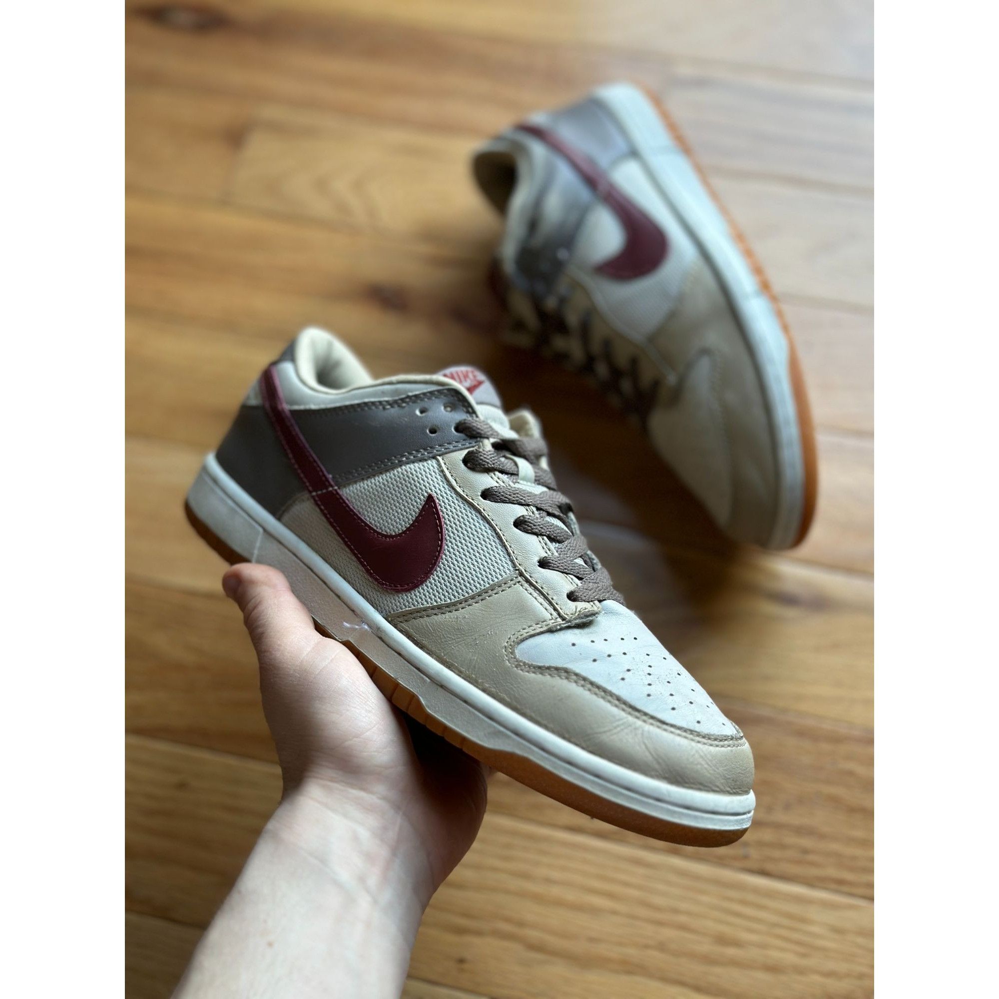 Nike 2003 NIKE DUNK LOW PRO SIZE 11 LIGHT BONE ROUGH RED 304714 1 Size US 11 / EU 44 - 7 Thumbnail