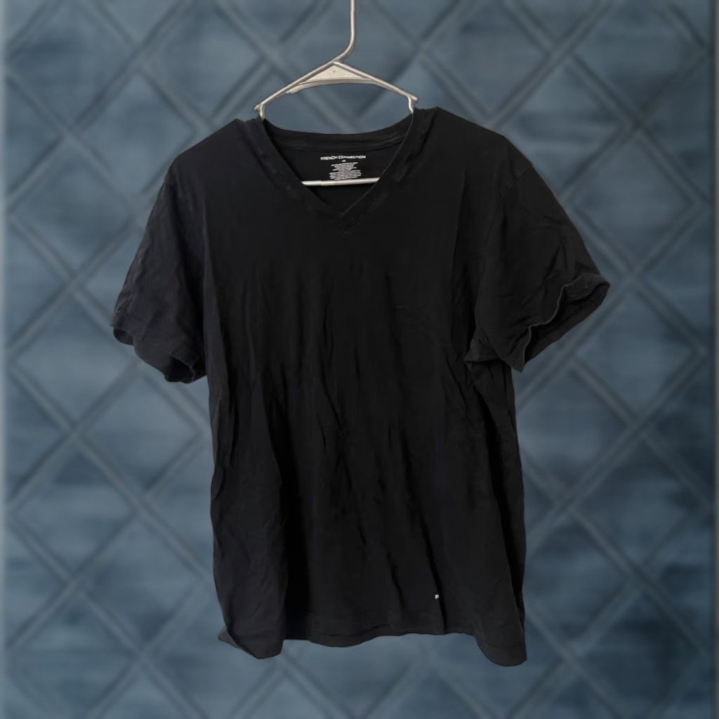 French Connection French Connection Shirt Mens Large Black V Neck Short Sleeve Button-Up Crew Neck, Casual, Regular Fit, Cotton, Vintage No Size US L / EU 52-54 / 3 - 1 Thumbnail